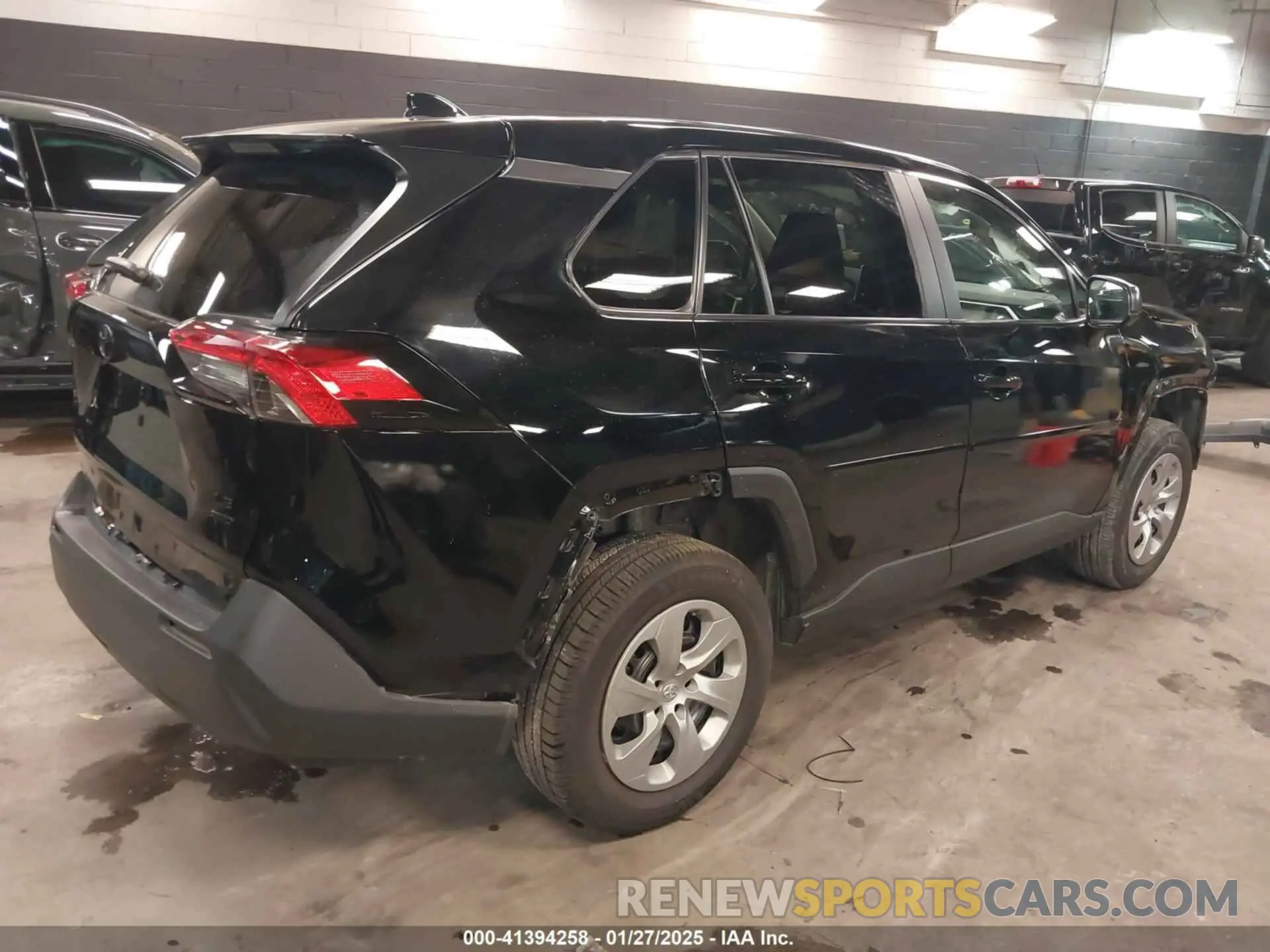 4 Photograph of a damaged car 2T3F1RFV2PW330839 TOYOTA RAV4 2023