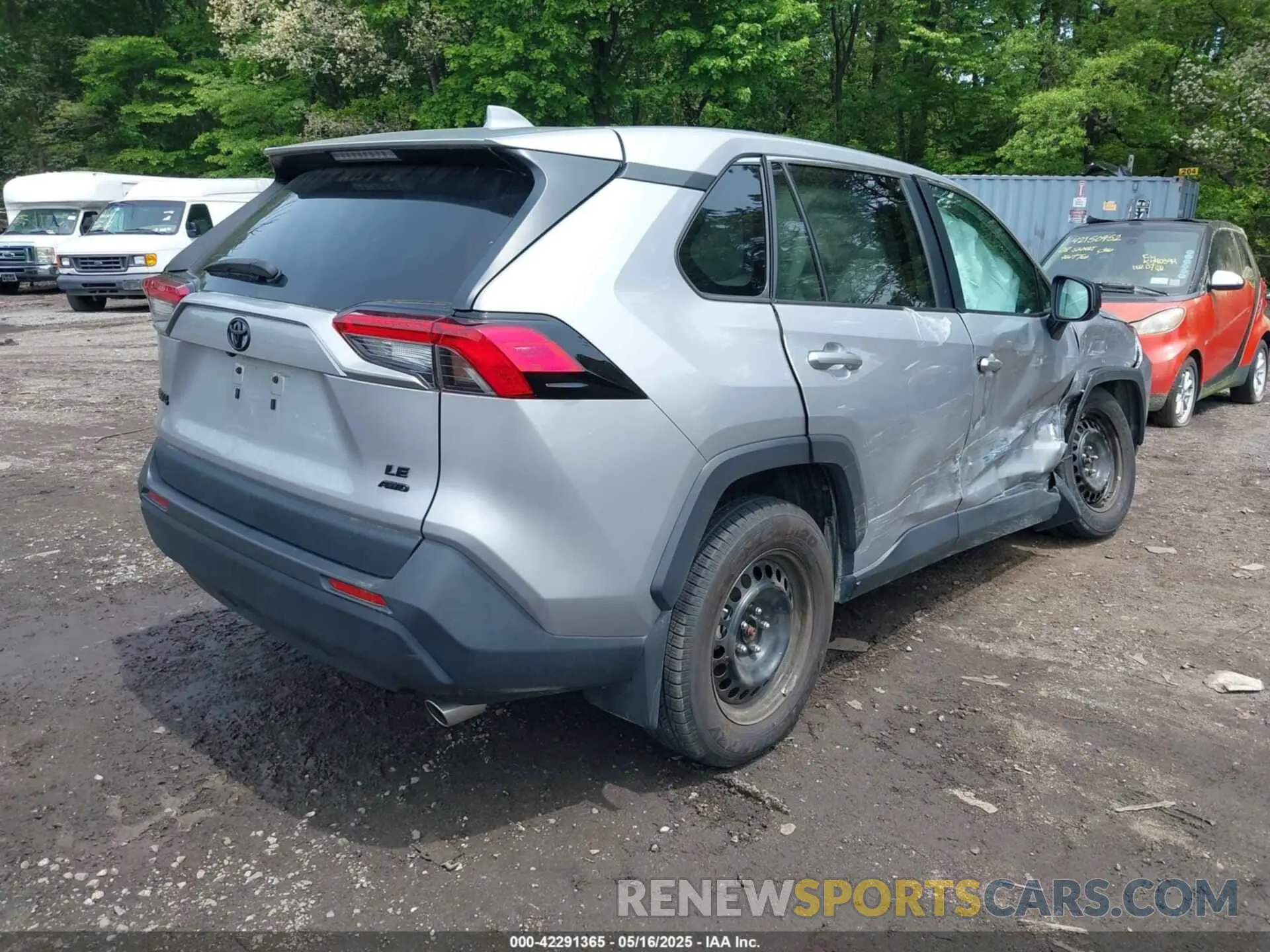 4 Photograph of a damaged car 2T3F1RFV4PC349085 TOYOTA RAV4 2023