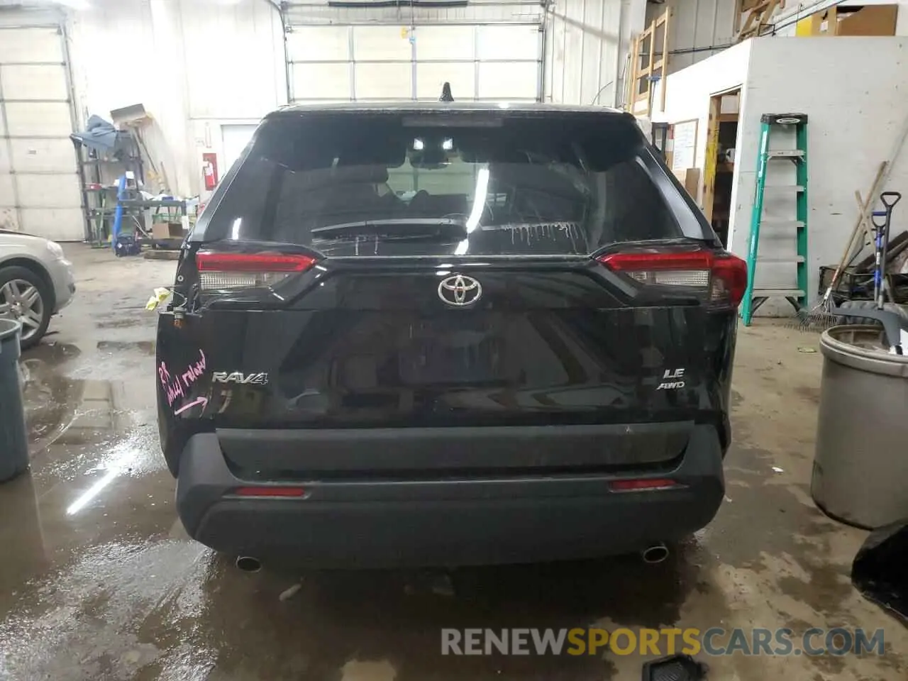 6 Фотография поврежденного автомобиля 2T3F1RFV4PW386877 TOYOTA RAV4 2023