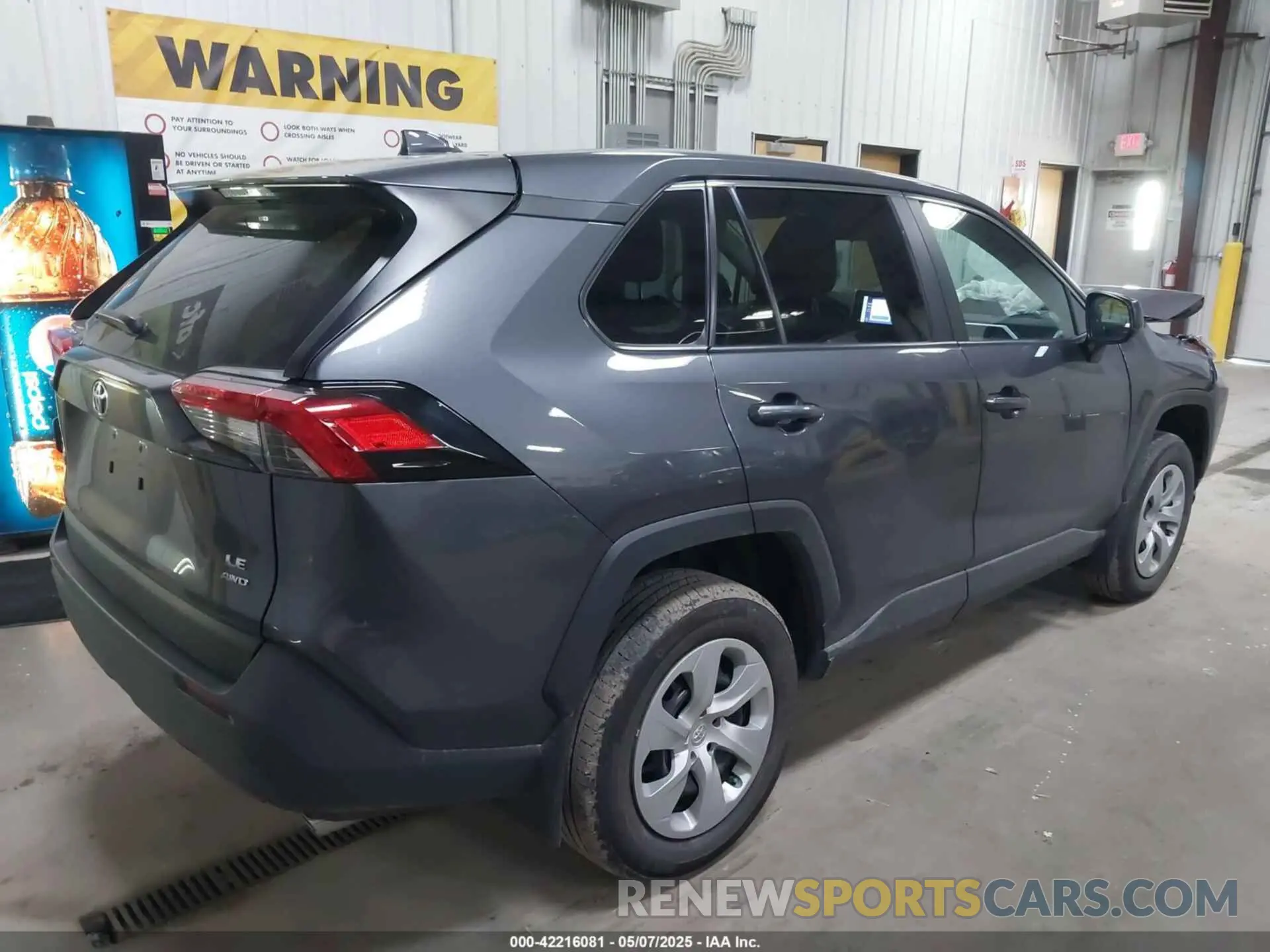4 Photograph of a damaged car 2T3F1RFV5PC330836 TOYOTA RAV4 2023