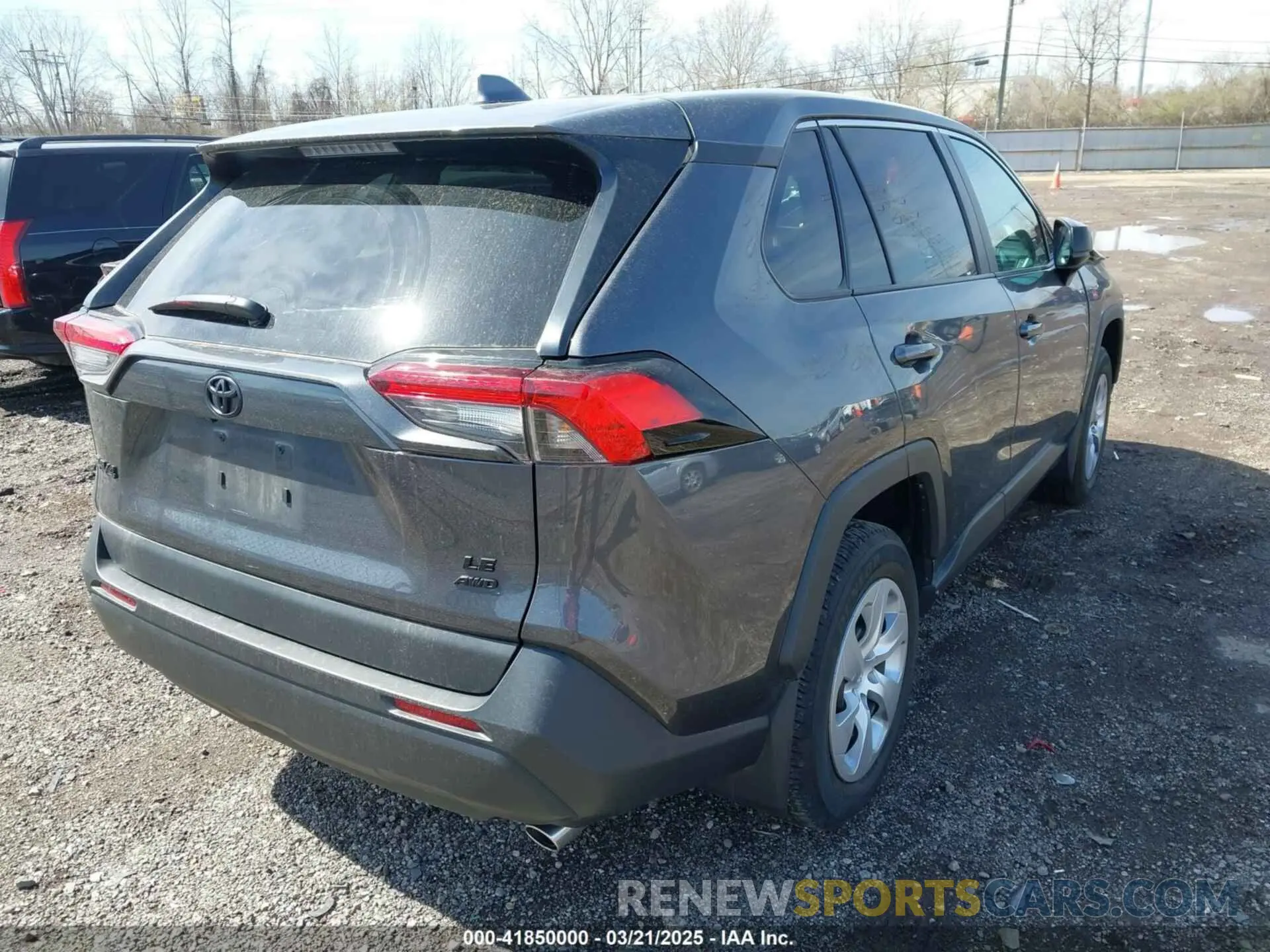 4 Photograph of a damaged car 2T3F1RFV5PC348446 TOYOTA RAV4 2023
