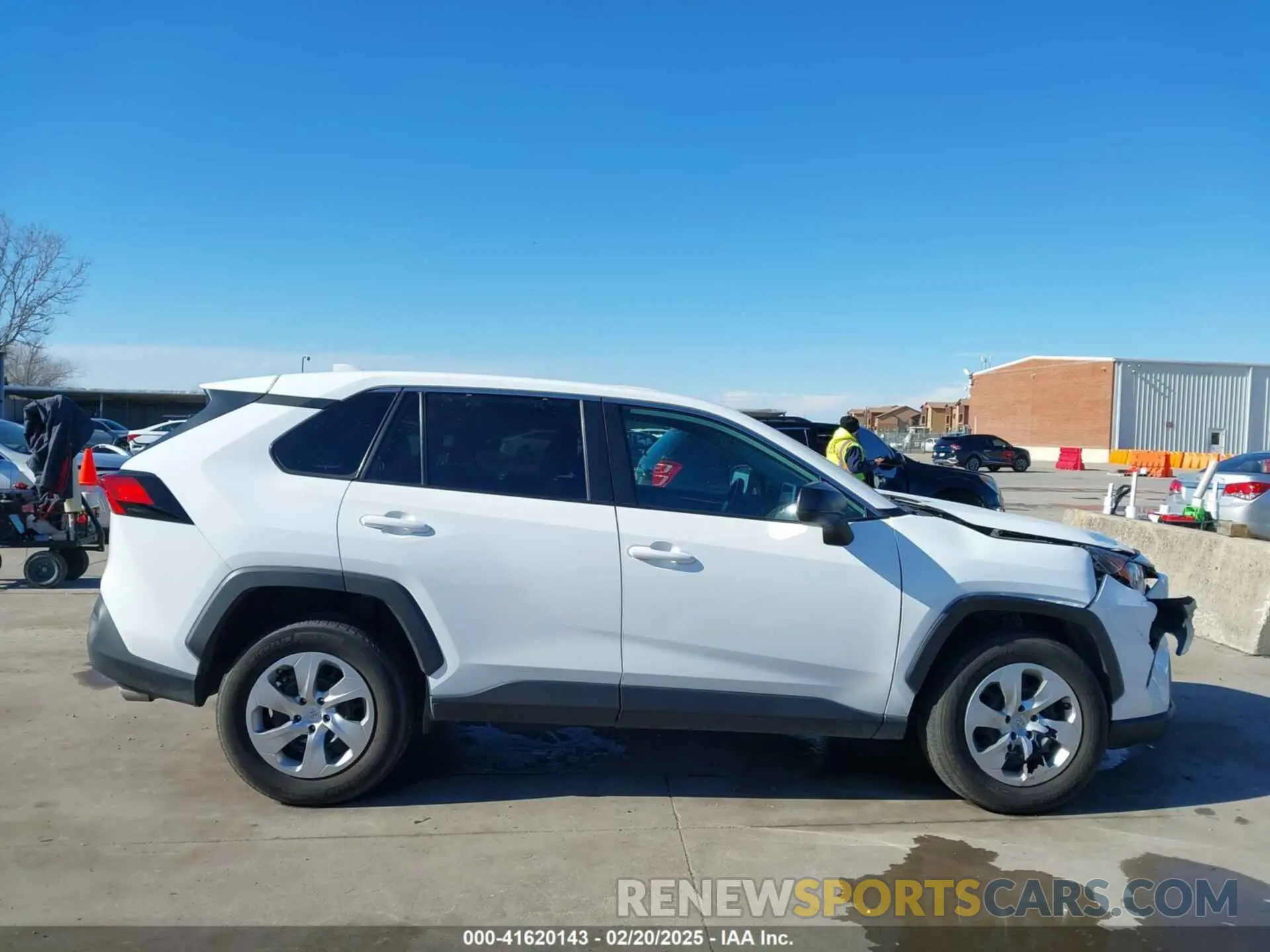 13 Photograph of a damaged car 2T3F1RFV5PW359056 TOYOTA RAV4 2023