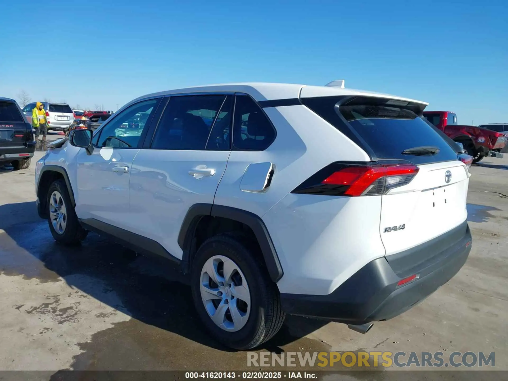 3 Photograph of a damaged car 2T3F1RFV5PW359056 TOYOTA RAV4 2023