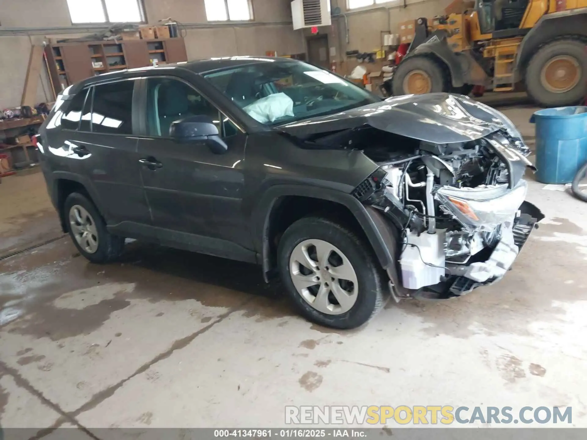 1 Photograph of a damaged car 2T3F1RFV9PC373172 TOYOTA RAV4 2023