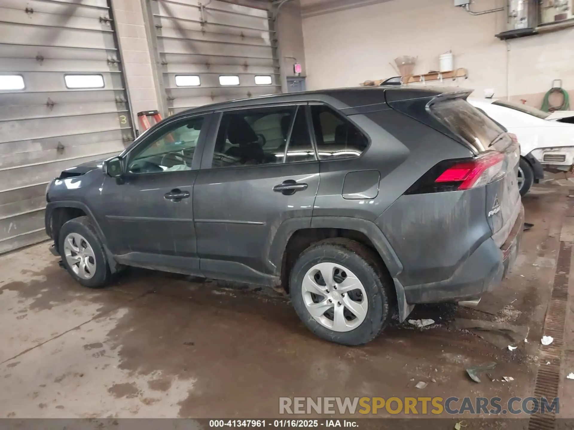 14 Photograph of a damaged car 2T3F1RFV9PC373172 TOYOTA RAV4 2023