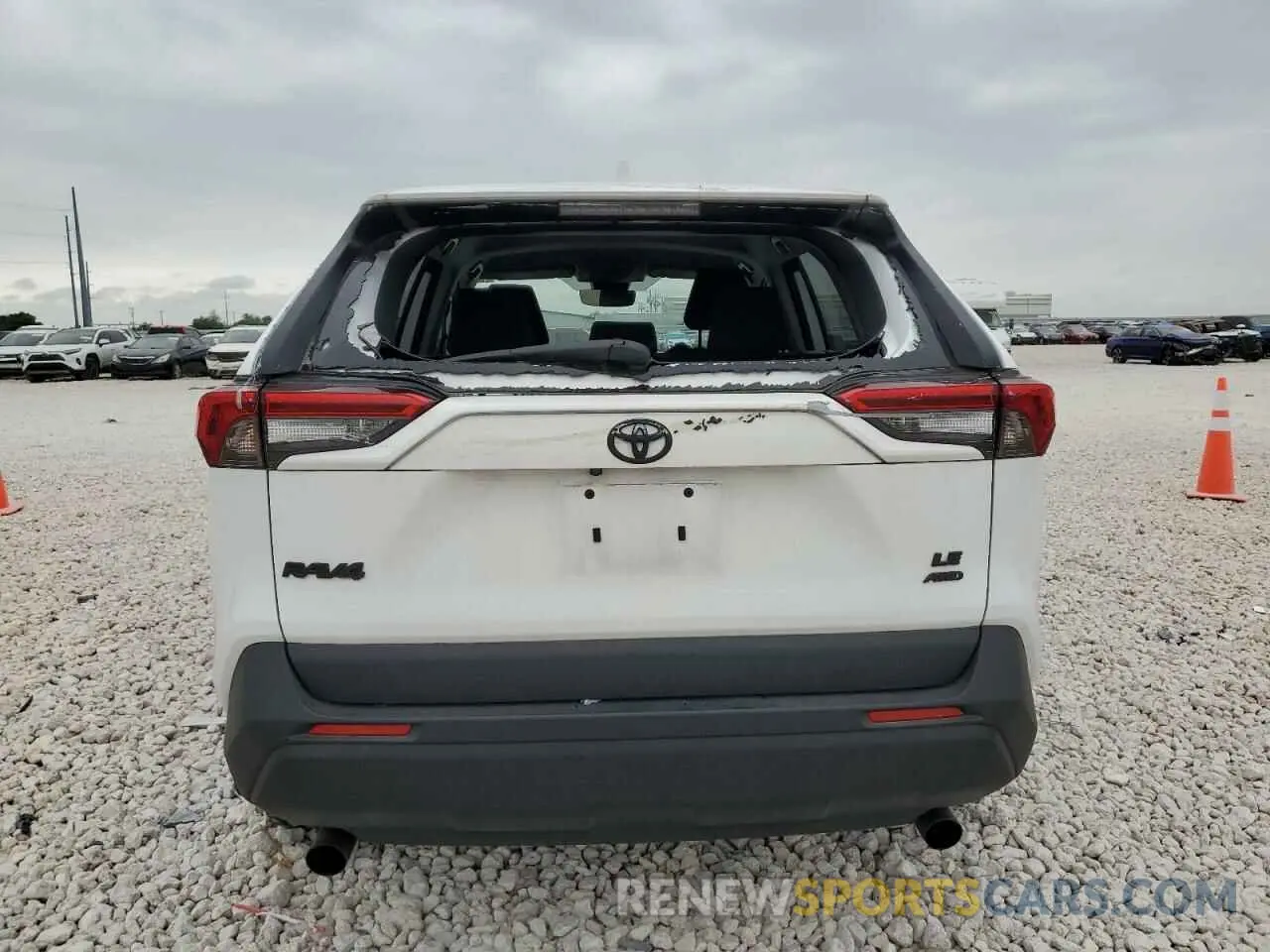 6 Photograph of a damaged car 2T3F1RFVXPW397575 TOYOTA RAV4 2023