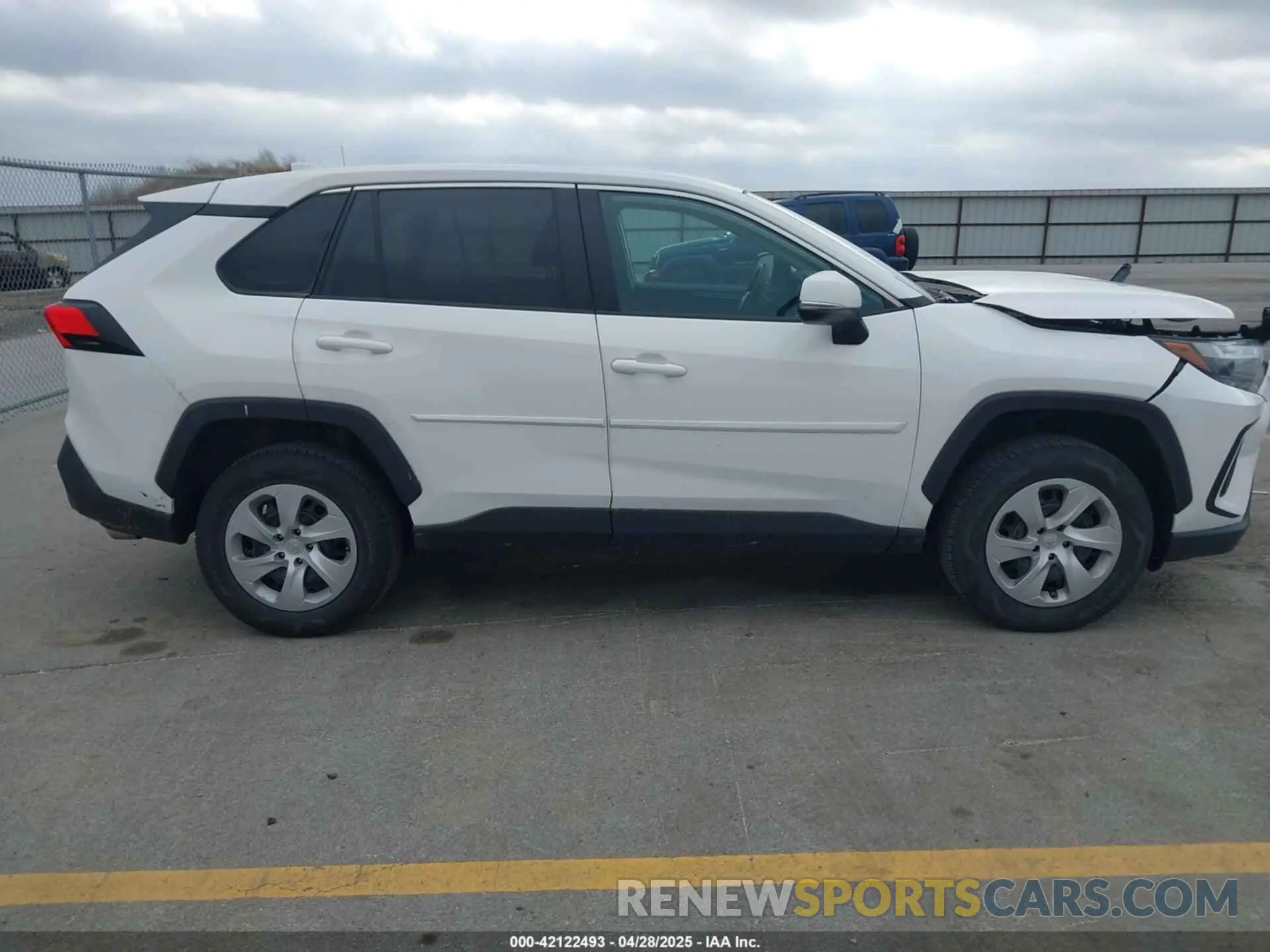 13 Фотография поврежденного автомобиля 2T3G1RFV1PC355480 TOYOTA RAV4 2023