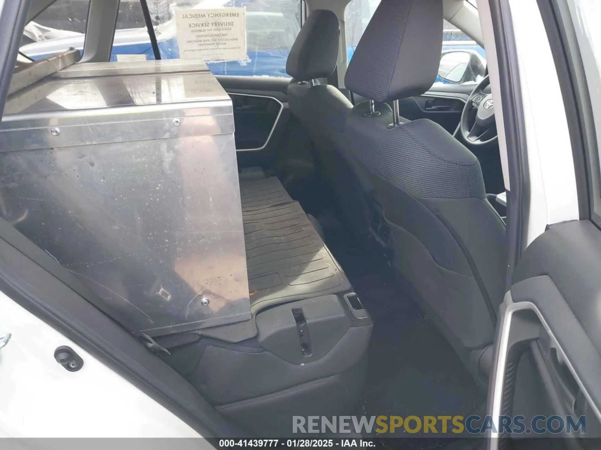 8 Фотография поврежденного автомобиля 2T3G1RFV4PC373519 TOYOTA RAV4 2023