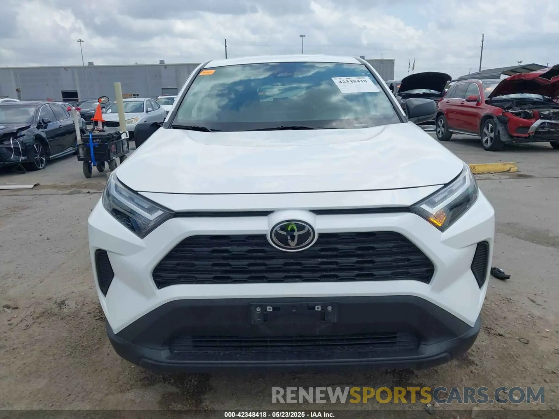 12 Photograph of a damaged car 2T3H1RFV0PC228305 TOYOTA RAV4 2023