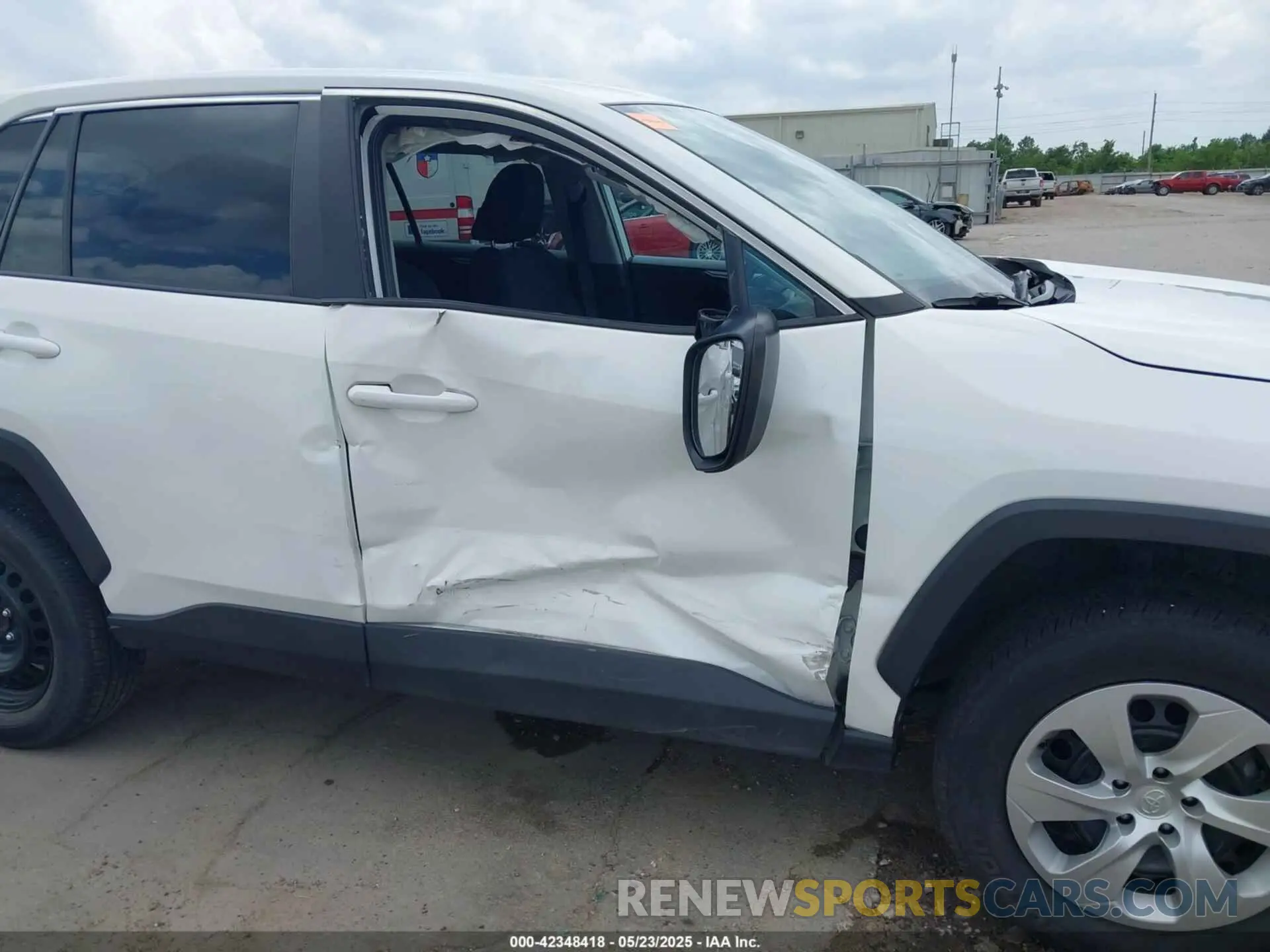 6 Photograph of a damaged car 2T3H1RFV0PC228305 TOYOTA RAV4 2023