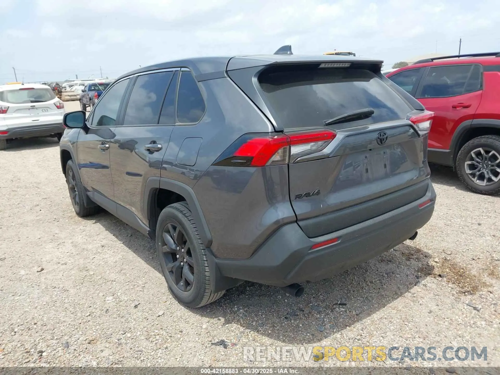 3 Фотография поврежденного автомобиля 2T3H1RFV0PC242415 TOYOTA RAV4 2023