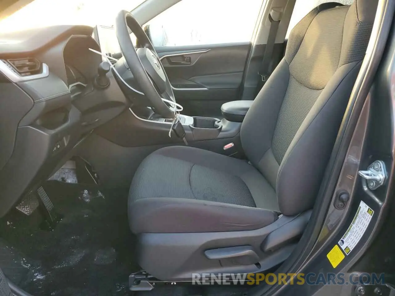 7 Photograph of a damaged car 2T3H1RFV0PC244035 TOYOTA RAV4 2023
