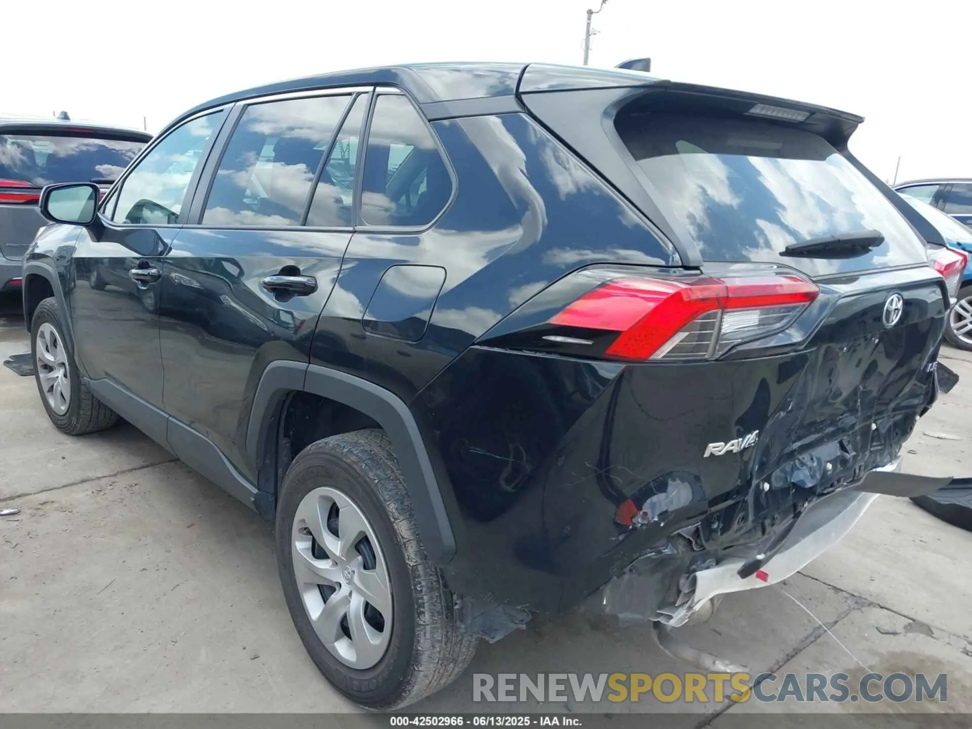 3 Photograph of a damaged car 2T3H1RFV0PW277972 TOYOTA RAV4 2023