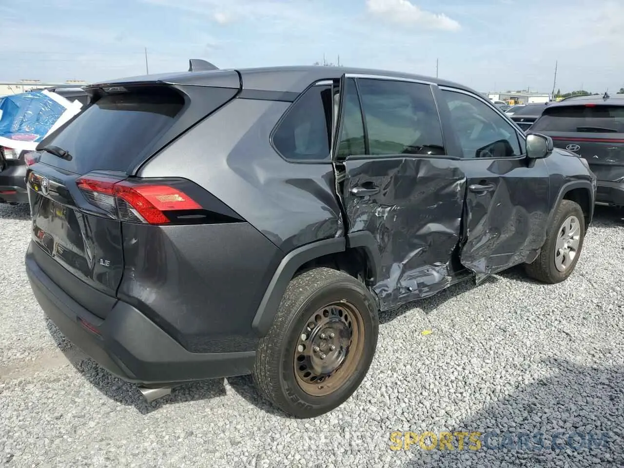 3 Photograph of a damaged car 2T3H1RFV1PC218138 TOYOTA RAV4 2023