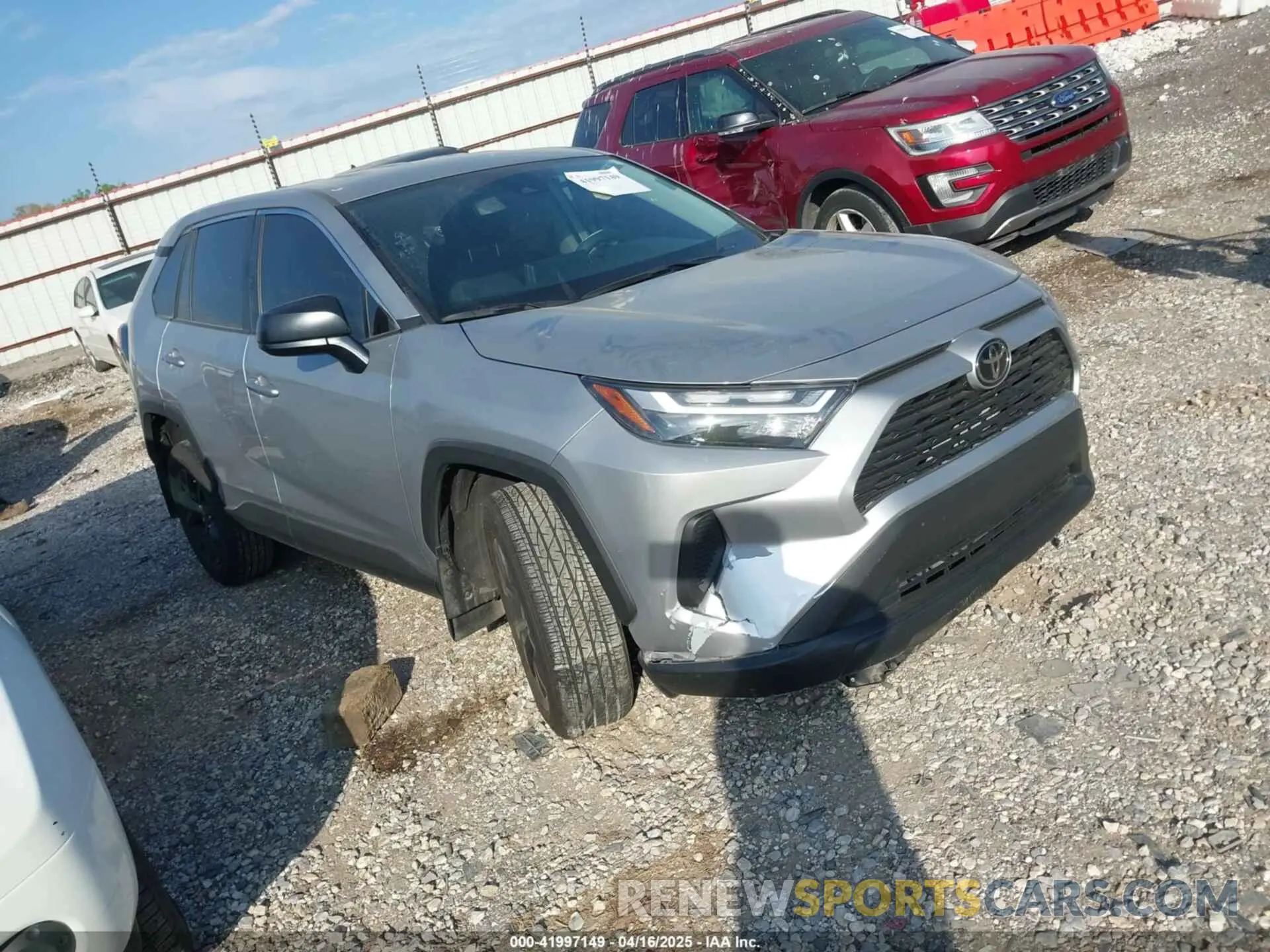 1 Фотография поврежденного автомобиля 2T3H1RFV1PW292741 TOYOTA RAV4 2023