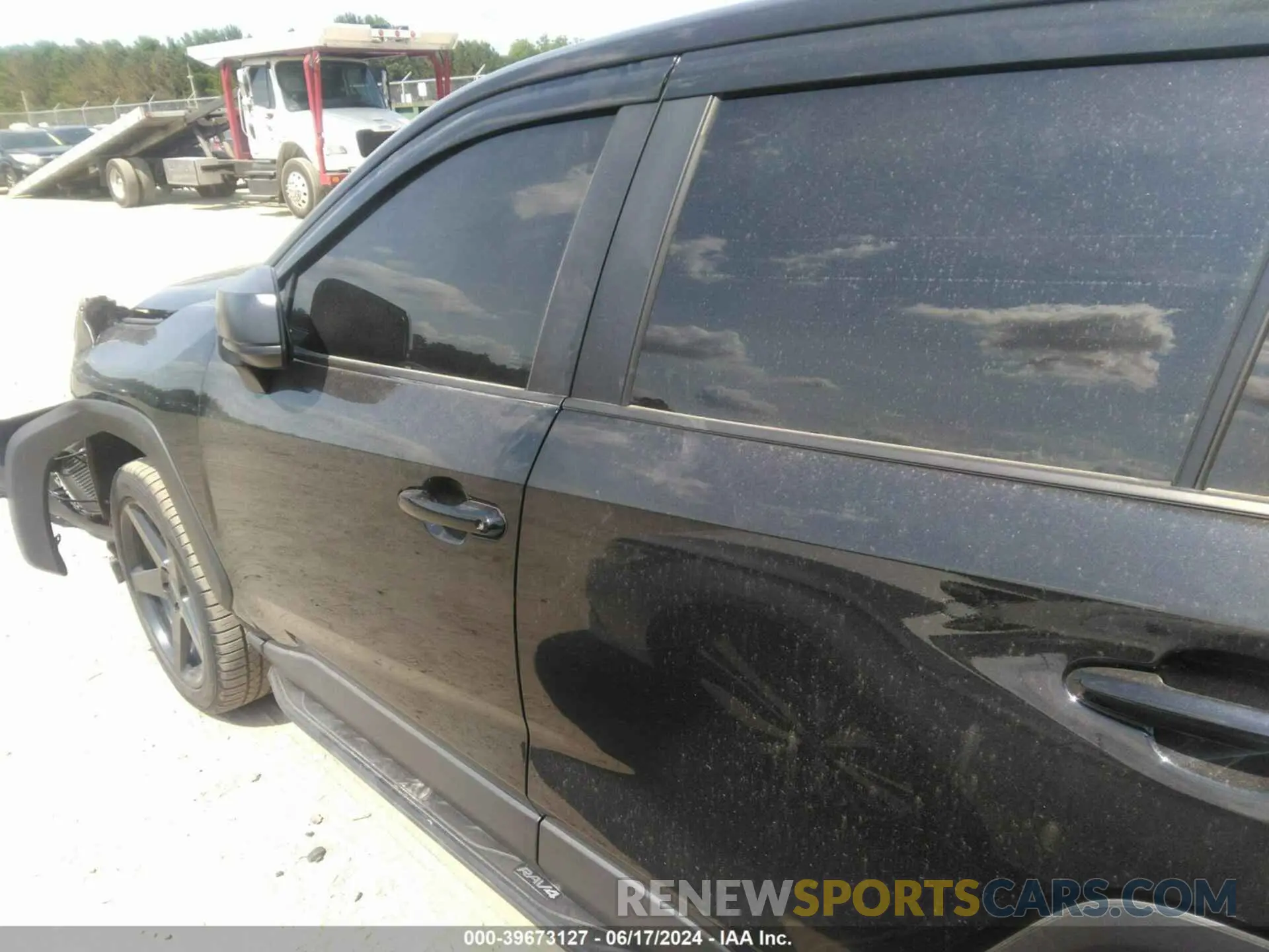 14 Photograph of a damaged car 2T3H1RFV2PC236776 TOYOTA RAV4 2023