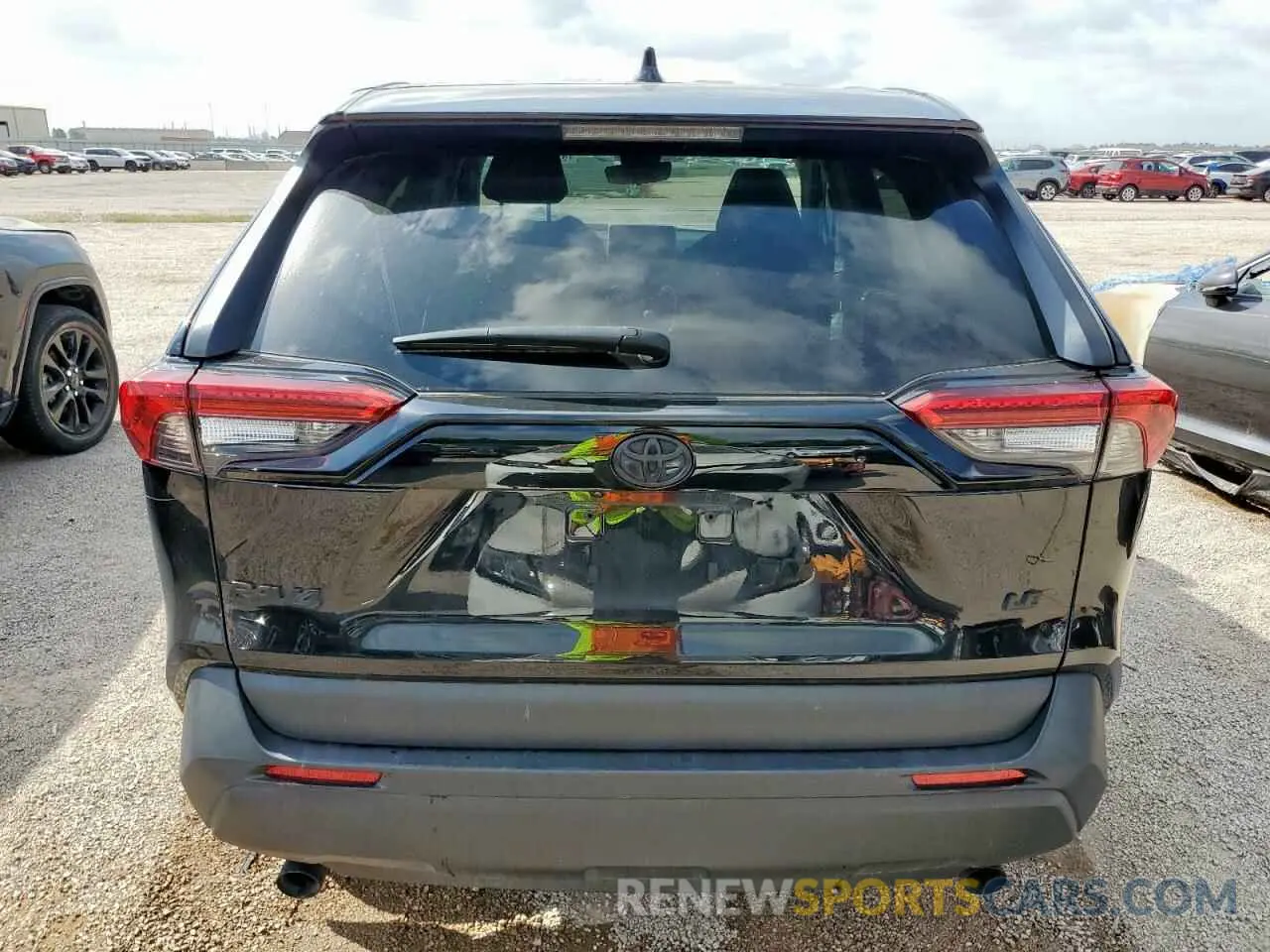 6 Фотография поврежденного автомобиля 2T3H1RFV2PC244179 TOYOTA RAV4 2023