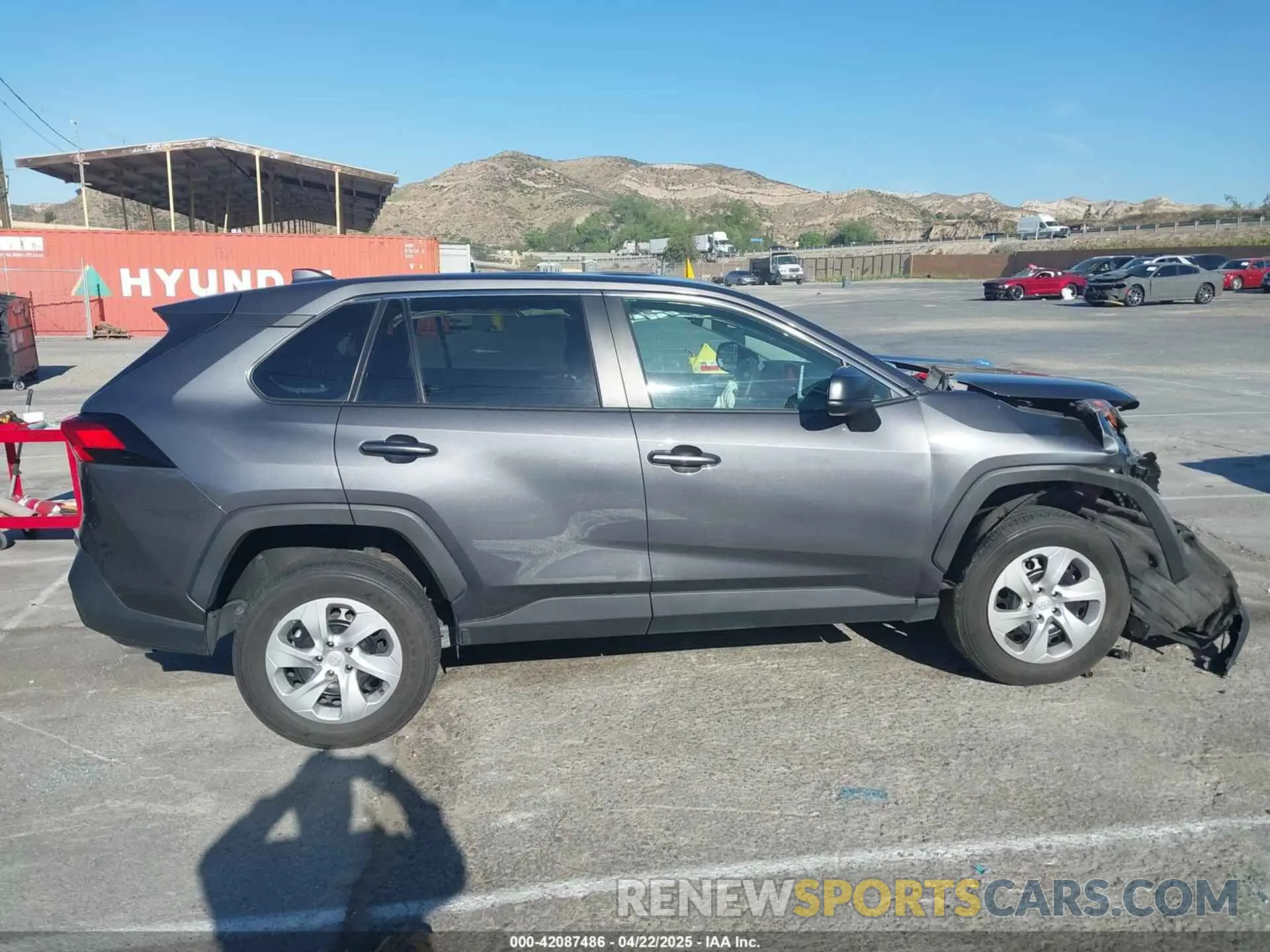 12 Photograph of a damaged car 2T3H1RFV2PW258680 TOYOTA RAV4 2023