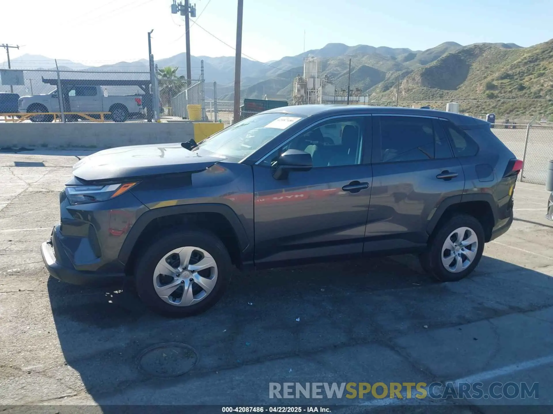 13 Photograph of a damaged car 2T3H1RFV2PW258680 TOYOTA RAV4 2023