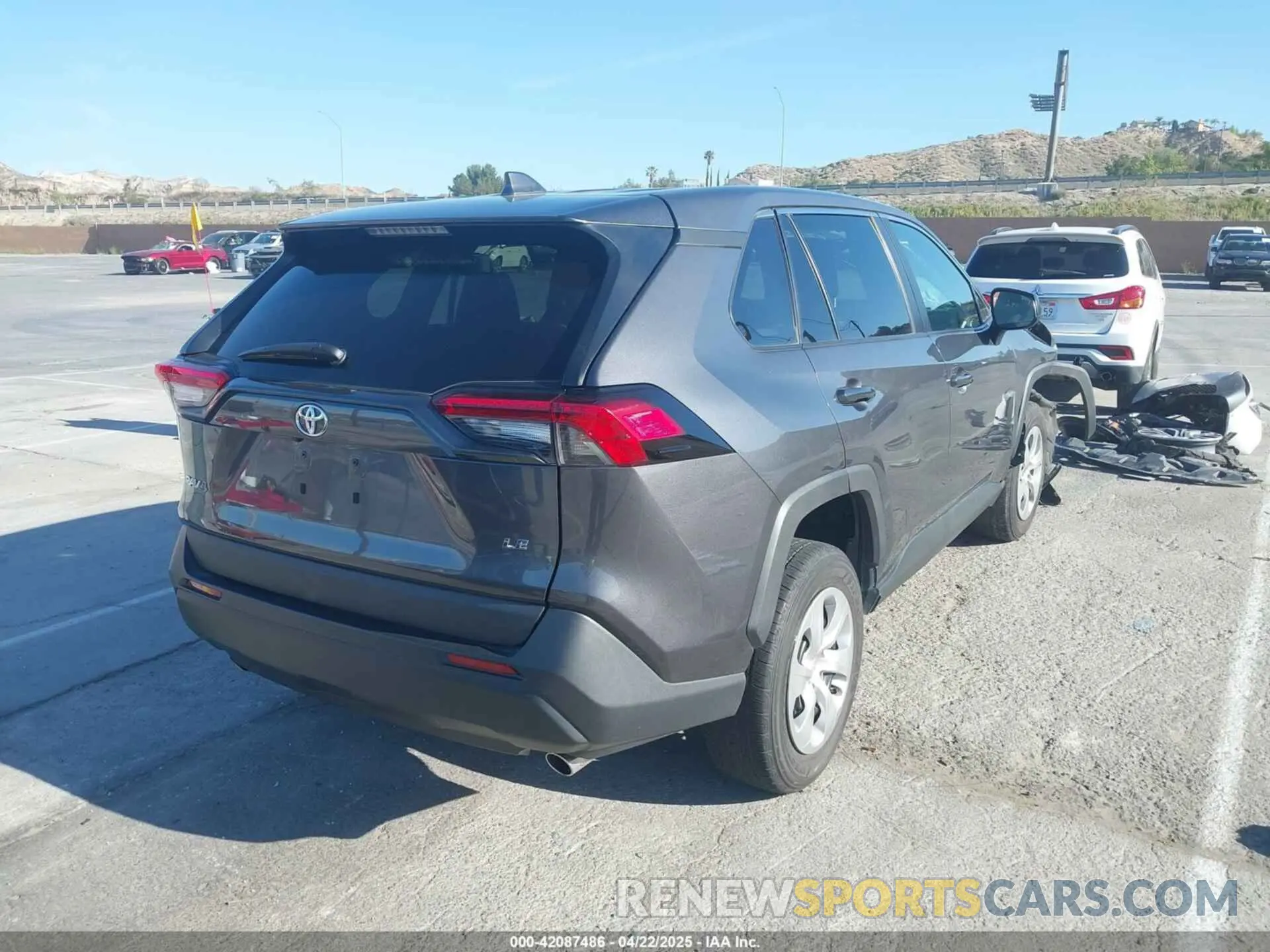 4 Photograph of a damaged car 2T3H1RFV2PW258680 TOYOTA RAV4 2023