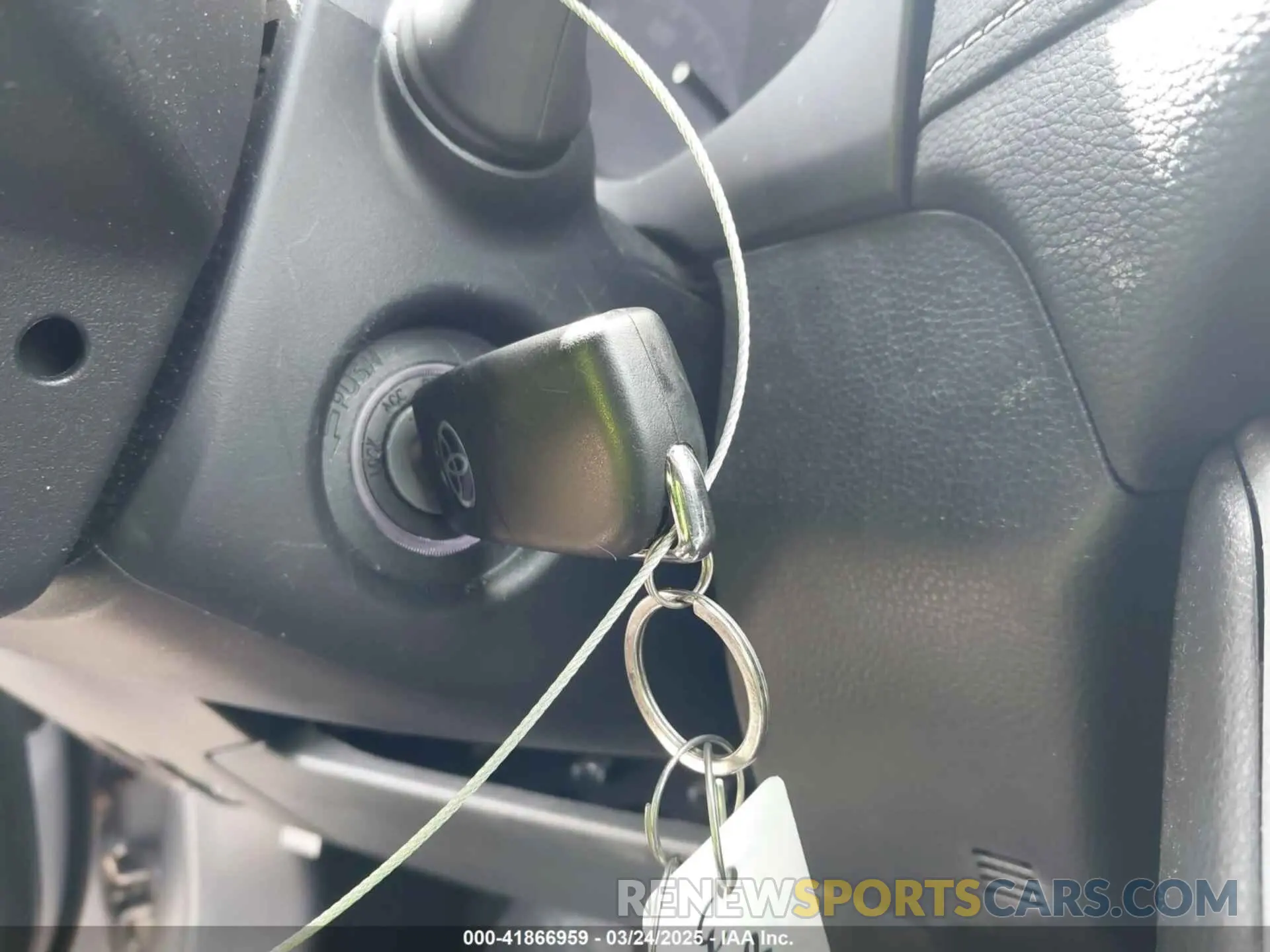 11 Фотография поврежденного автомобиля 2T3H1RFV2PW295583 TOYOTA RAV4 2023