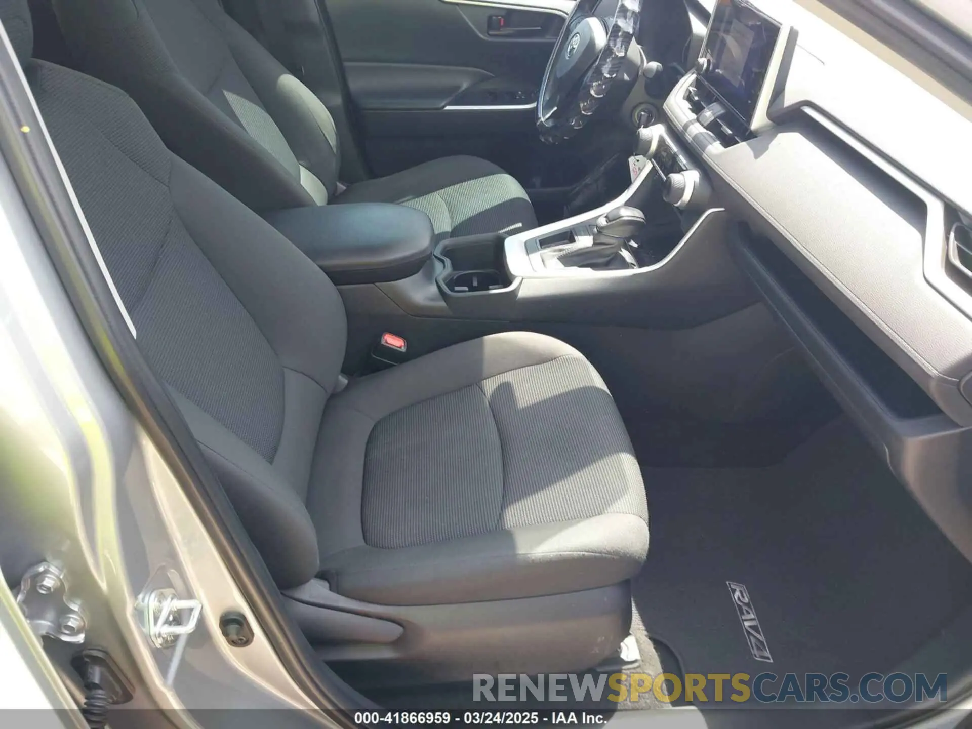 5 Фотография поврежденного автомобиля 2T3H1RFV2PW295583 TOYOTA RAV4 2023