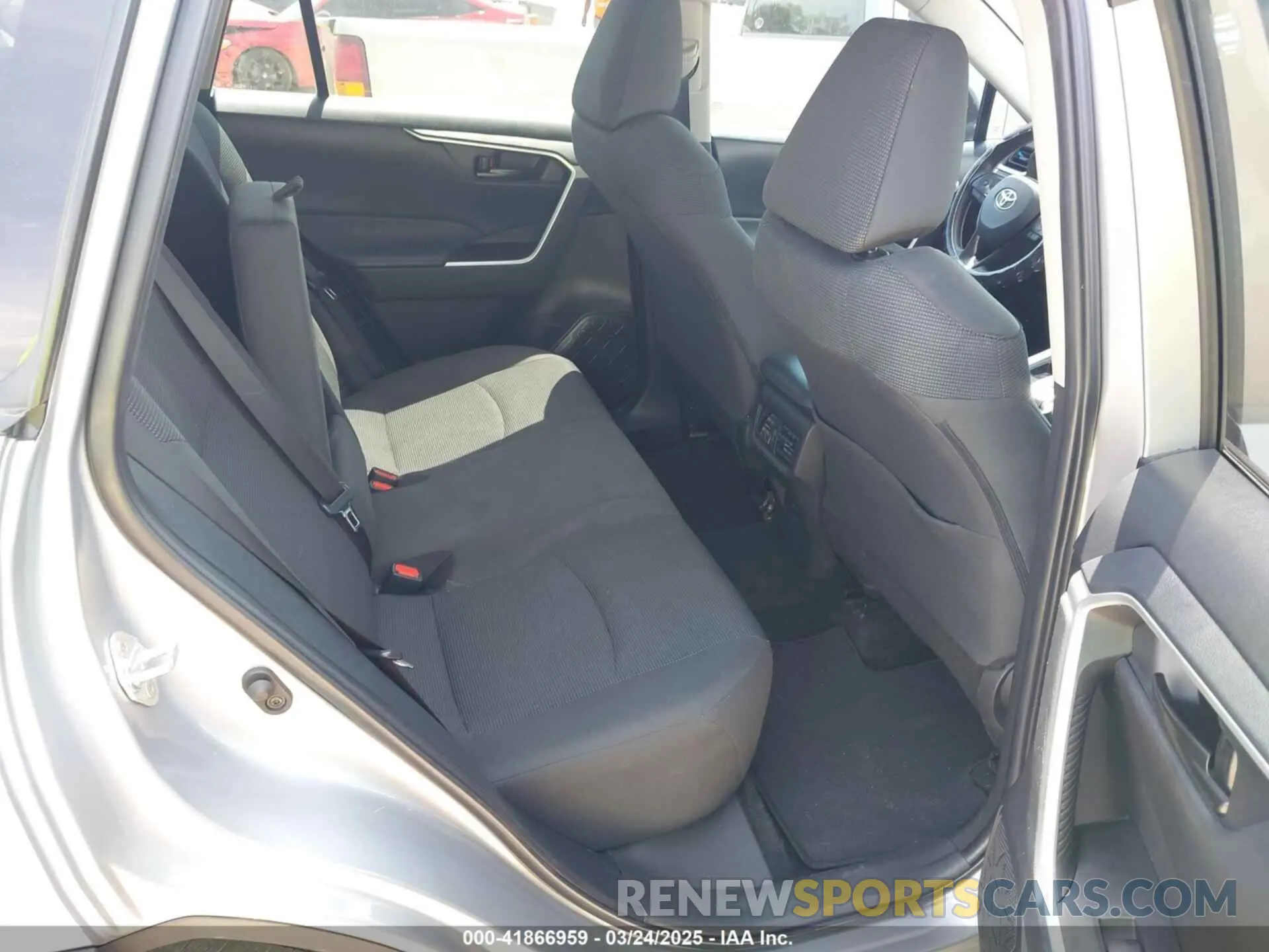 8 Фотография поврежденного автомобиля 2T3H1RFV2PW295583 TOYOTA RAV4 2023