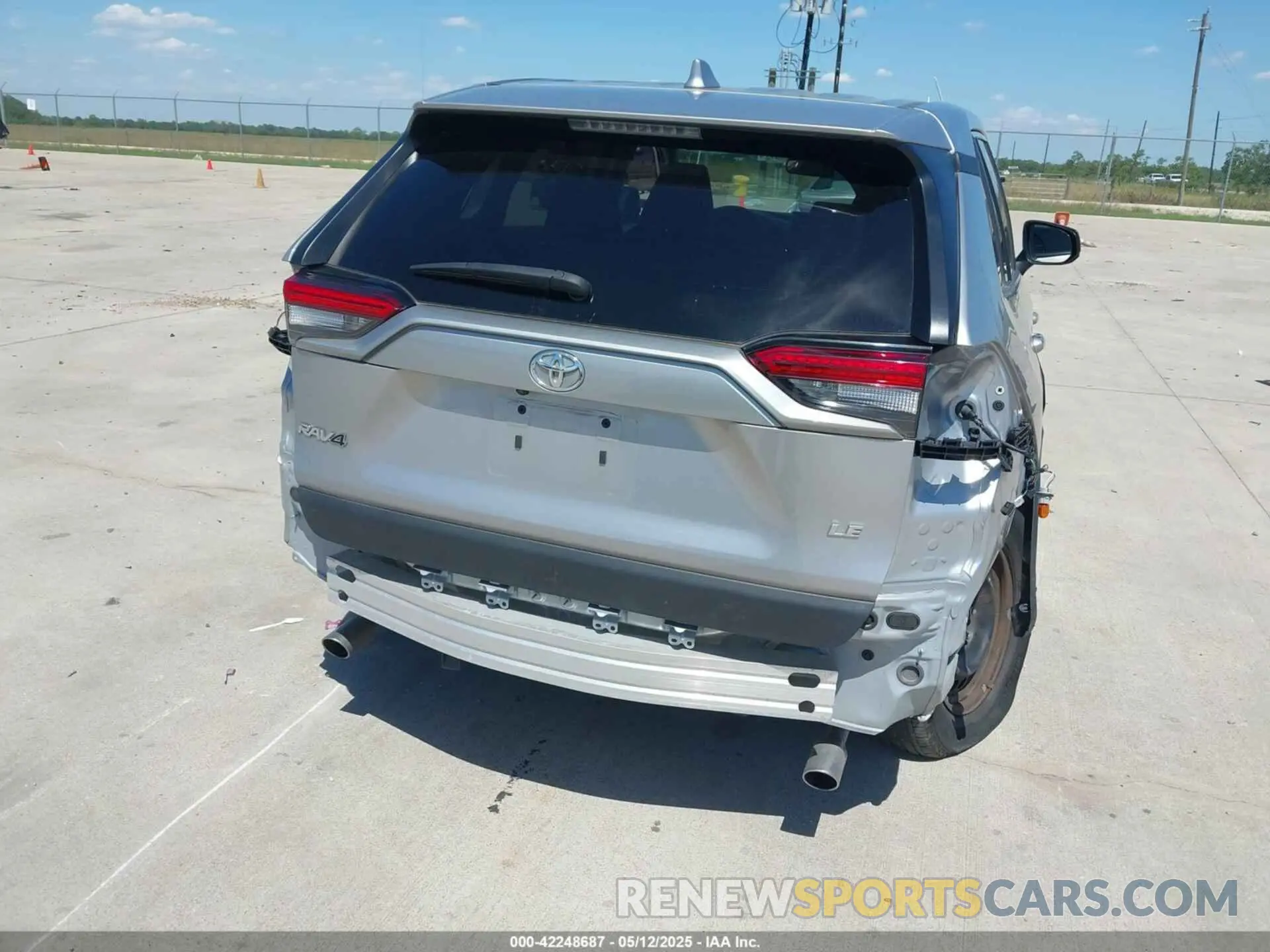 6 Фотография поврежденного автомобиля 2T3H1RFV4PC236424 TOYOTA RAV4 2023