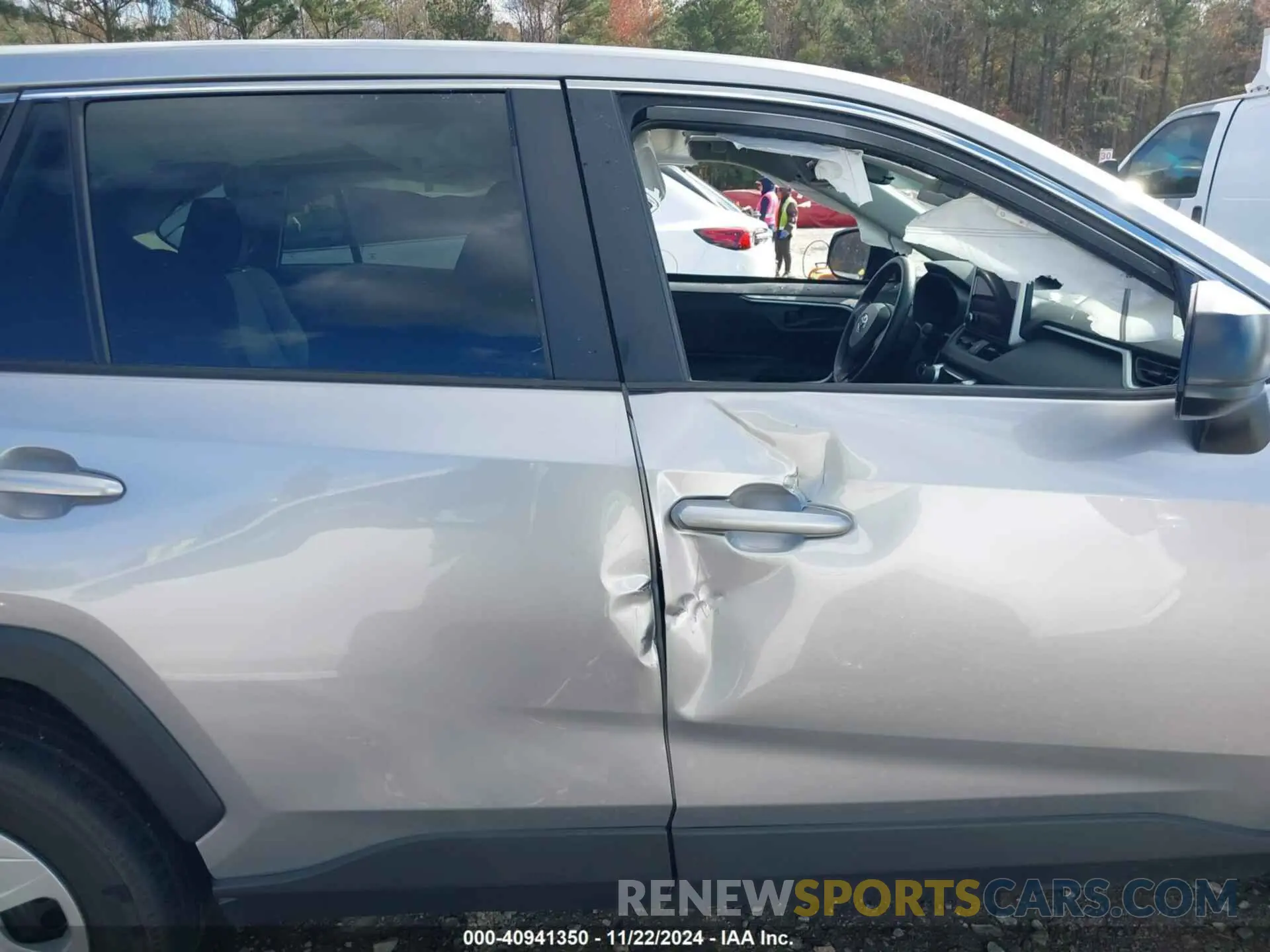 13 Фотография поврежденного автомобиля 2T3H1RFV4PC243132 TOYOTA RAV4 2023