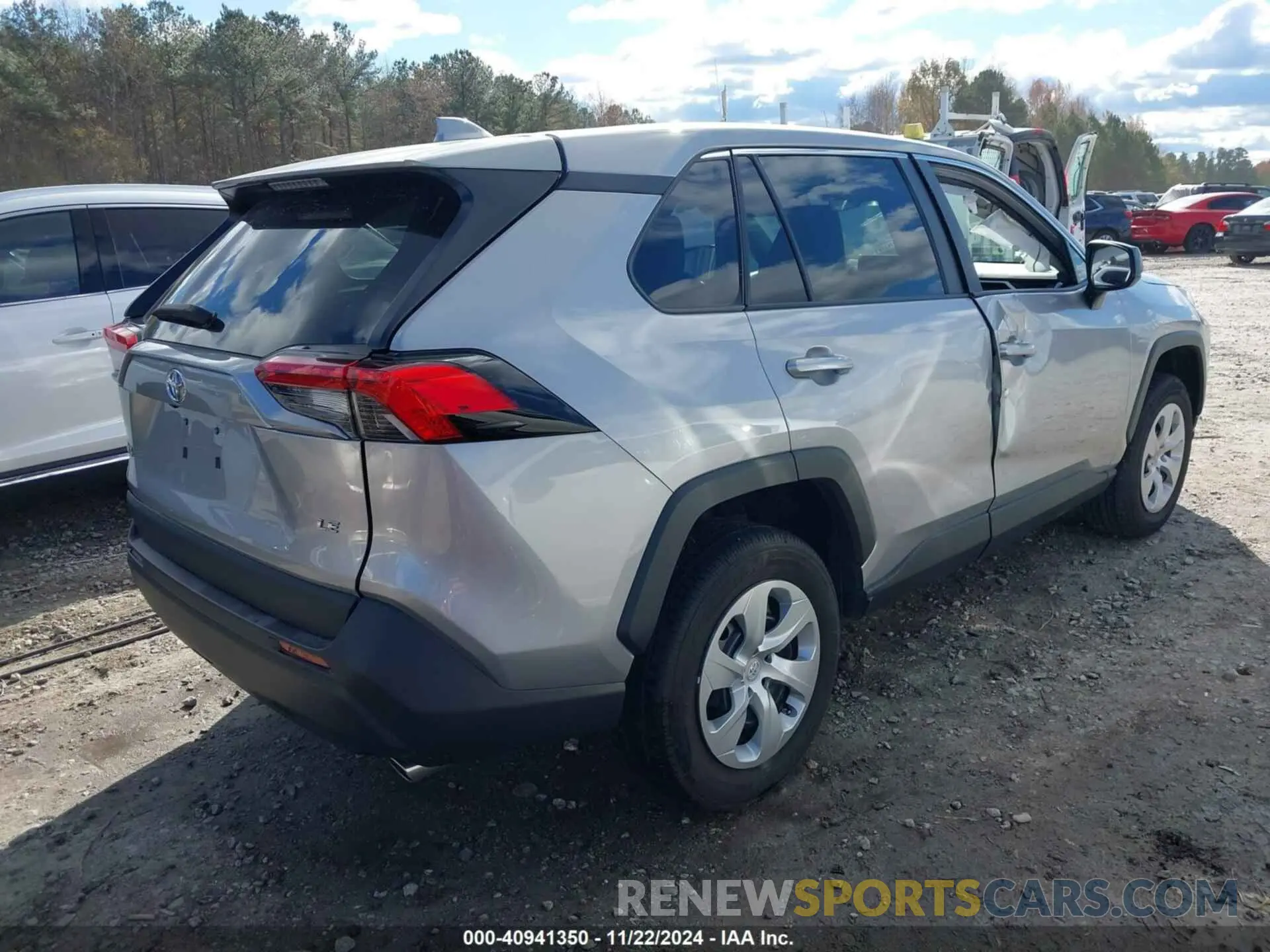 4 Фотография поврежденного автомобиля 2T3H1RFV4PC243132 TOYOTA RAV4 2023