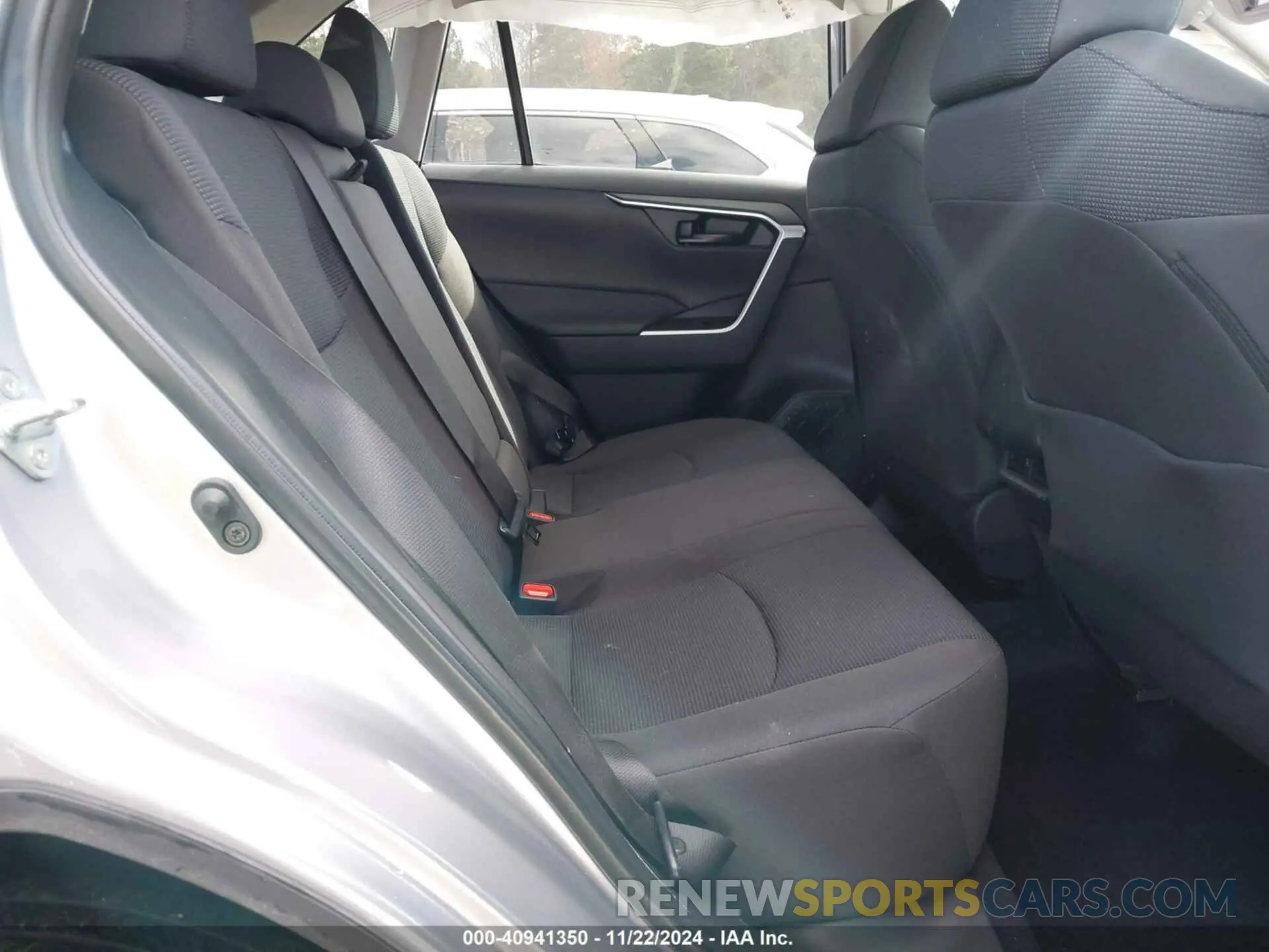 8 Фотография поврежденного автомобиля 2T3H1RFV4PC243132 TOYOTA RAV4 2023