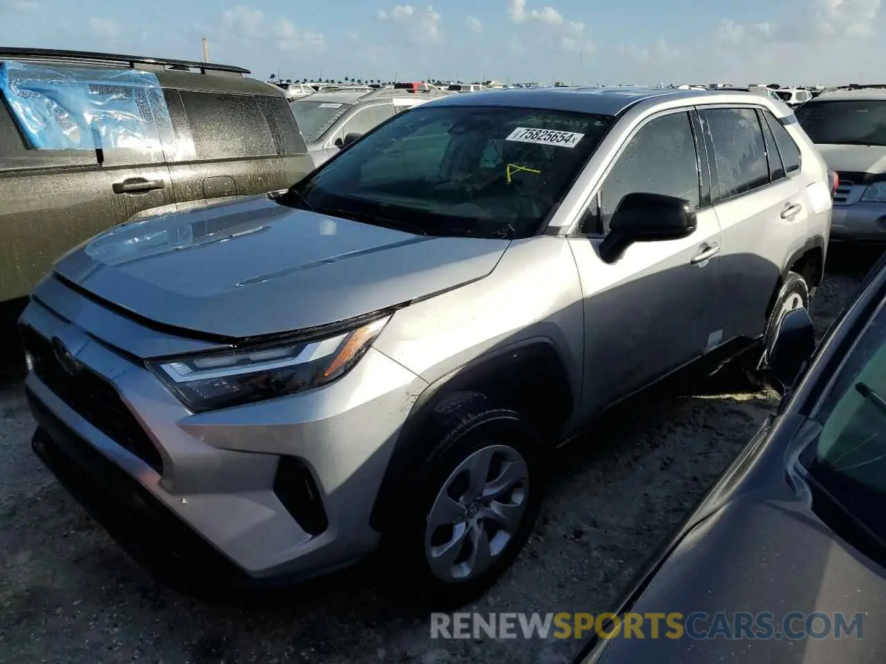 1 Photograph of a damaged car 2T3H1RFV4PC249402 TOYOTA RAV4 2023