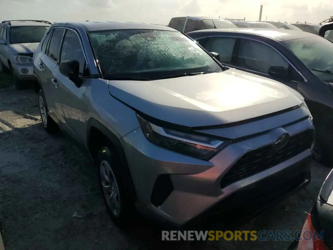 4 Photograph of a damaged car 2T3H1RFV4PC249402 TOYOTA RAV4 2023
