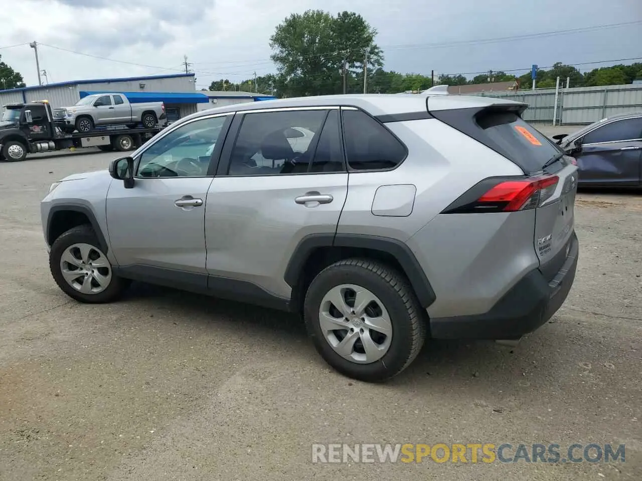 2 Photograph of a damaged car 2T3H1RFV4PW277084 TOYOTA RAV4 2023
