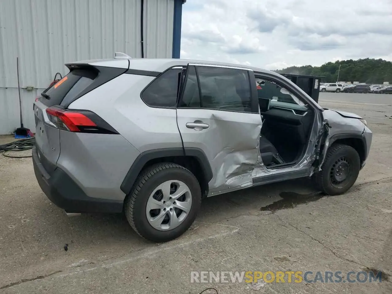 3 Photograph of a damaged car 2T3H1RFV4PW277084 TOYOTA RAV4 2023
