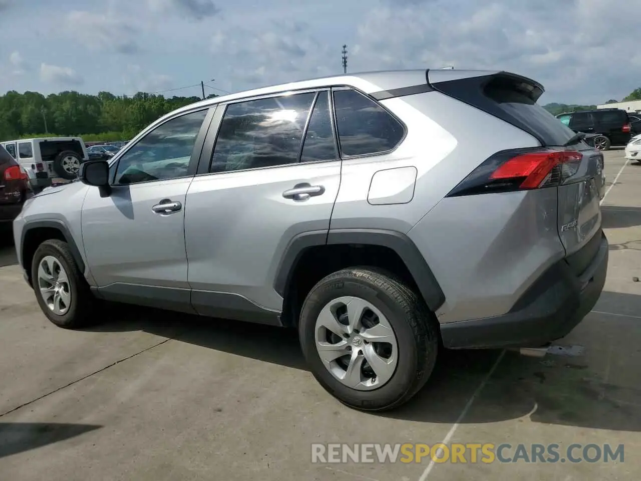 2 Photograph of a damaged car 2T3H1RFV5PW258284 TOYOTA RAV4 2023