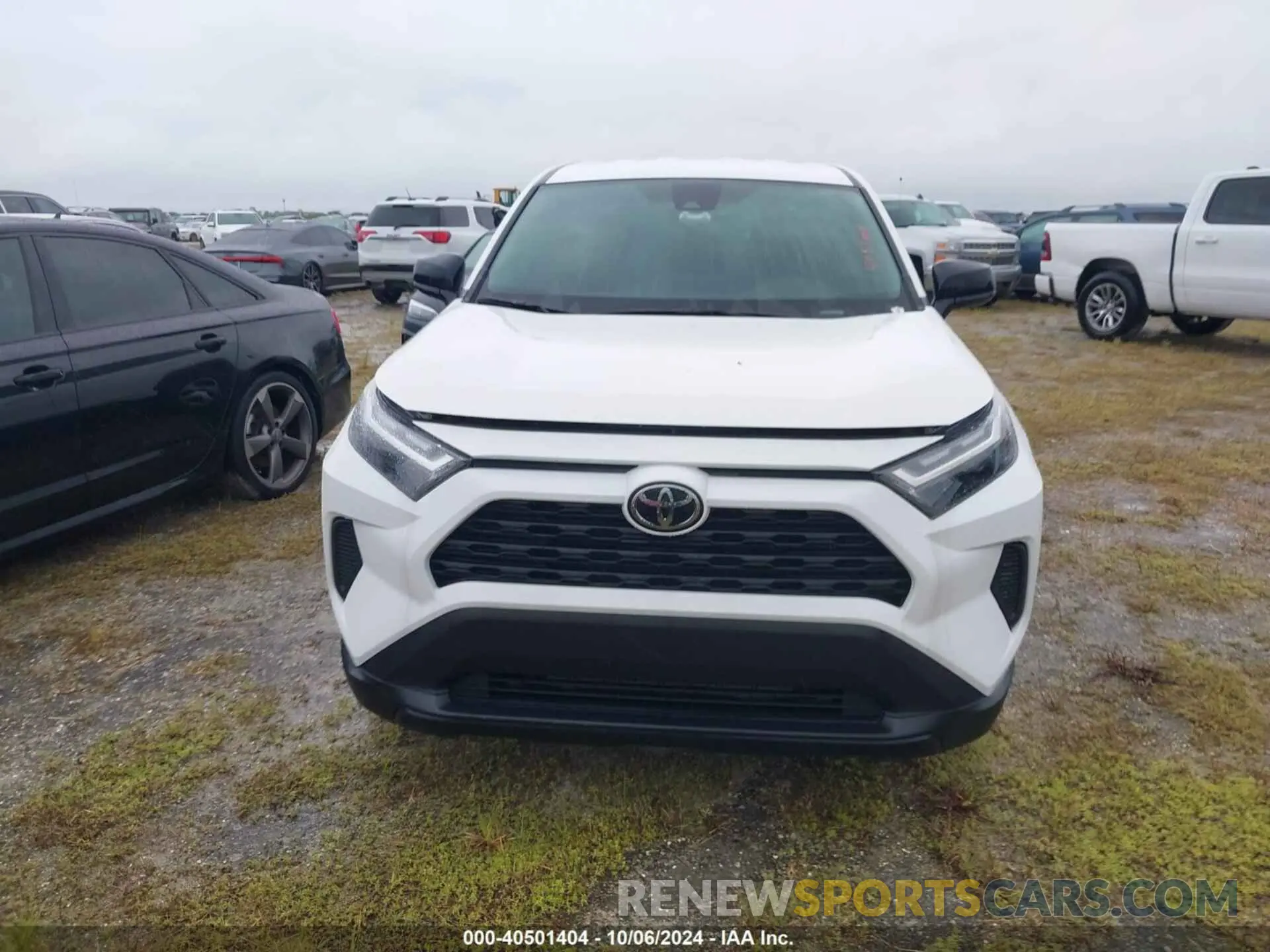 13 Photograph of a damaged car 2T3H1RFV5PW272279 TOYOTA RAV4 2023