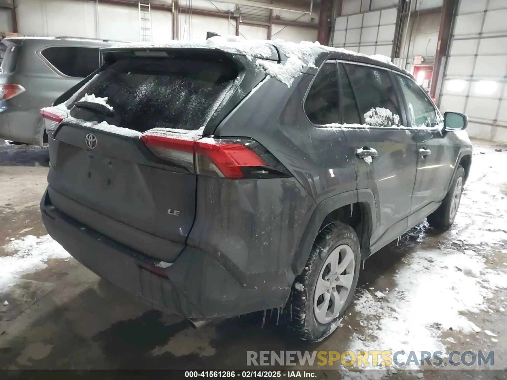4 Photograph of a damaged car 2T3H1RFV6PC245724 TOYOTA RAV4 2023