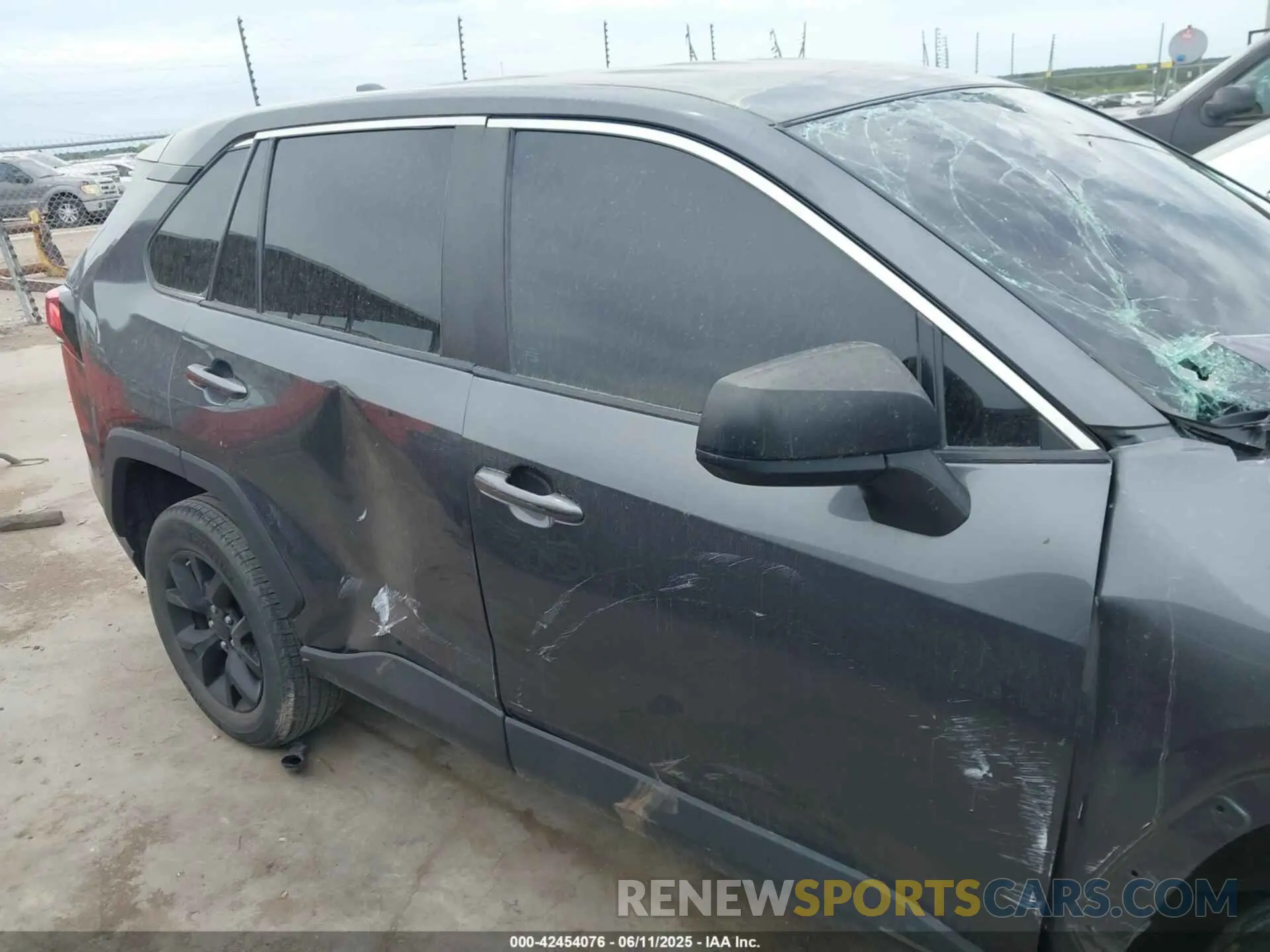 13 Photograph of a damaged car 2T3H1RFV6PW247228 TOYOTA RAV4 2023