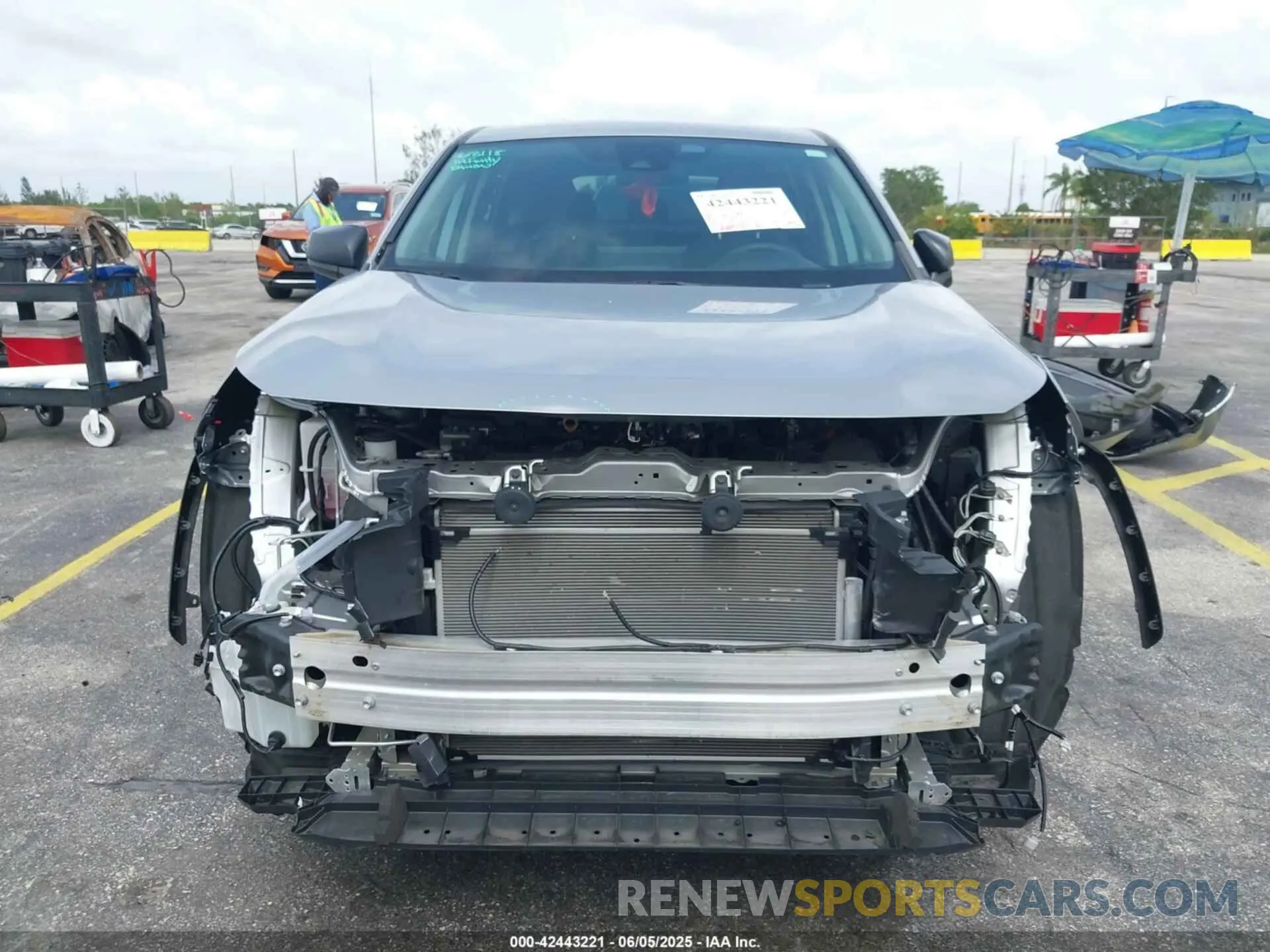 6 Photograph of a damaged car 2T3H1RFV6PW267768 TOYOTA RAV4 2023