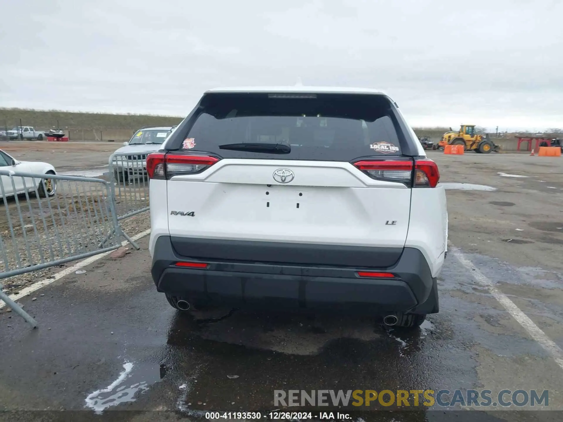 16 Photograph of a damaged car 2T3H1RFV7PW291271 TOYOTA RAV4 2023