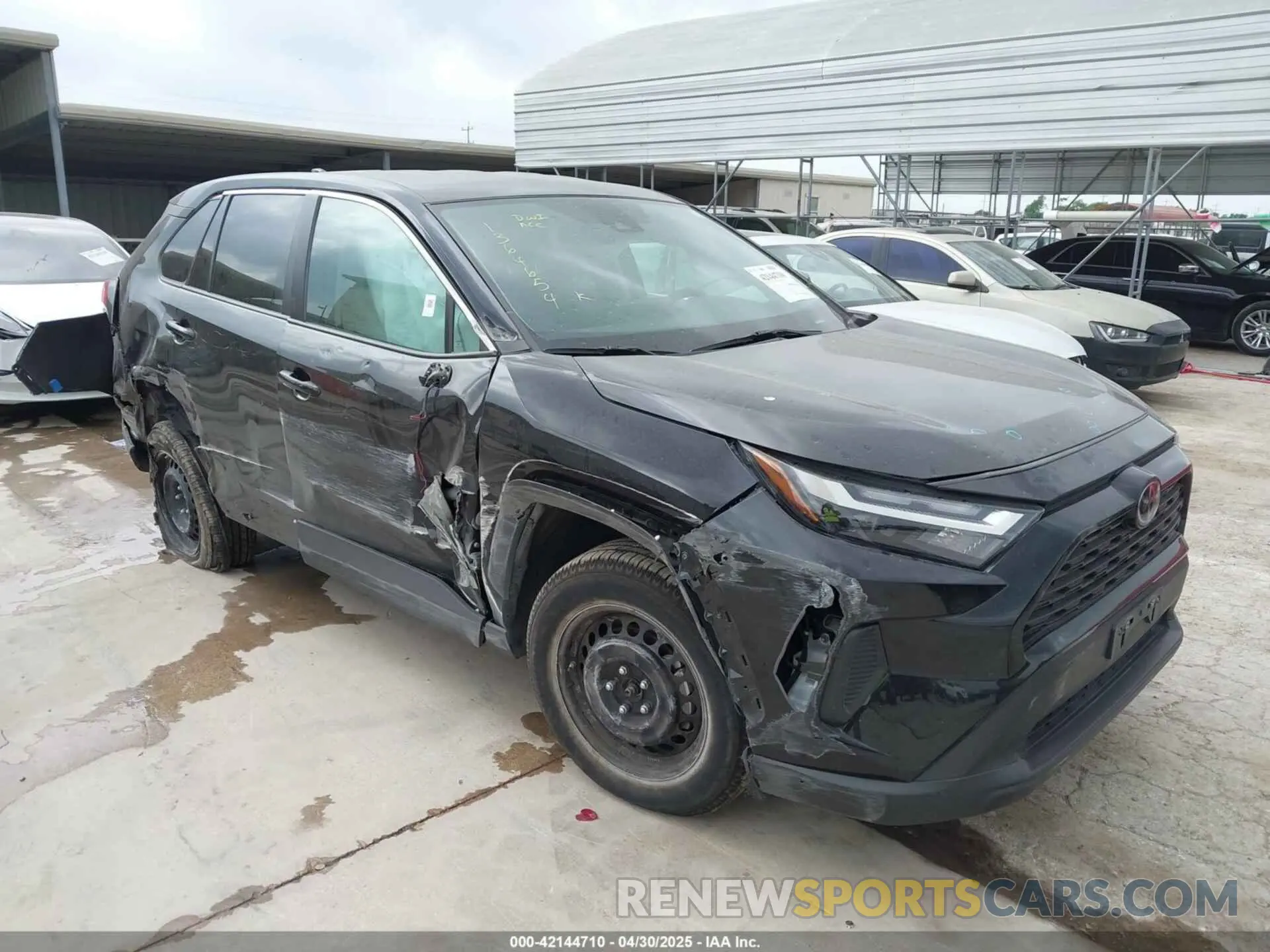 1 Фотография поврежденного автомобиля 2T3H1RFV8PW280201 TOYOTA RAV4 2023