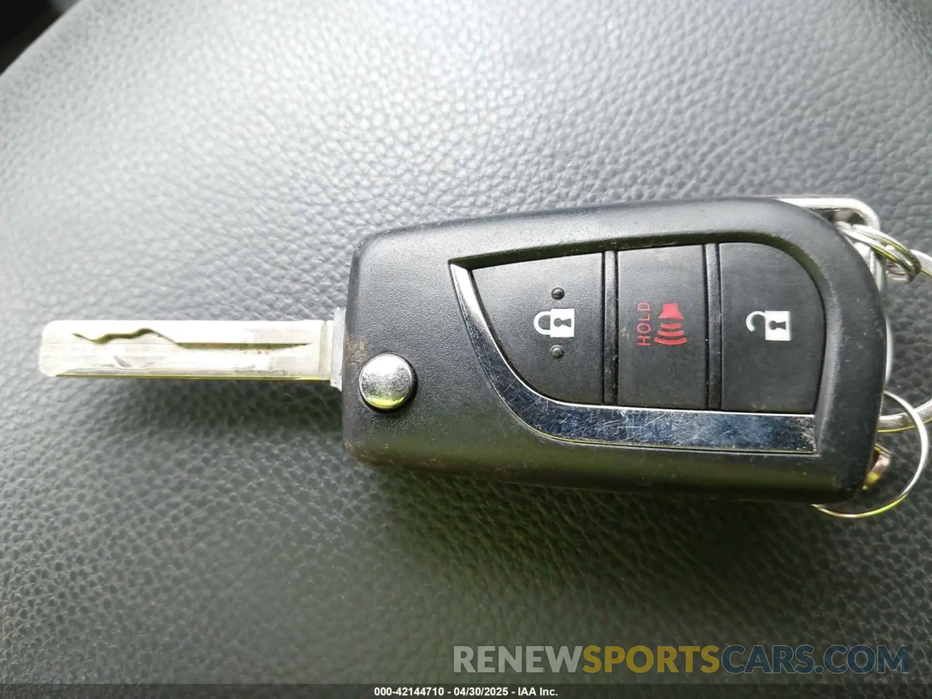 11 Фотография поврежденного автомобиля 2T3H1RFV8PW280201 TOYOTA RAV4 2023