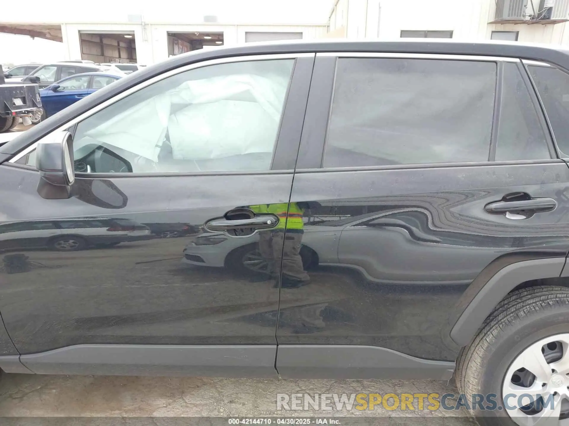 14 Фотография поврежденного автомобиля 2T3H1RFV8PW280201 TOYOTA RAV4 2023