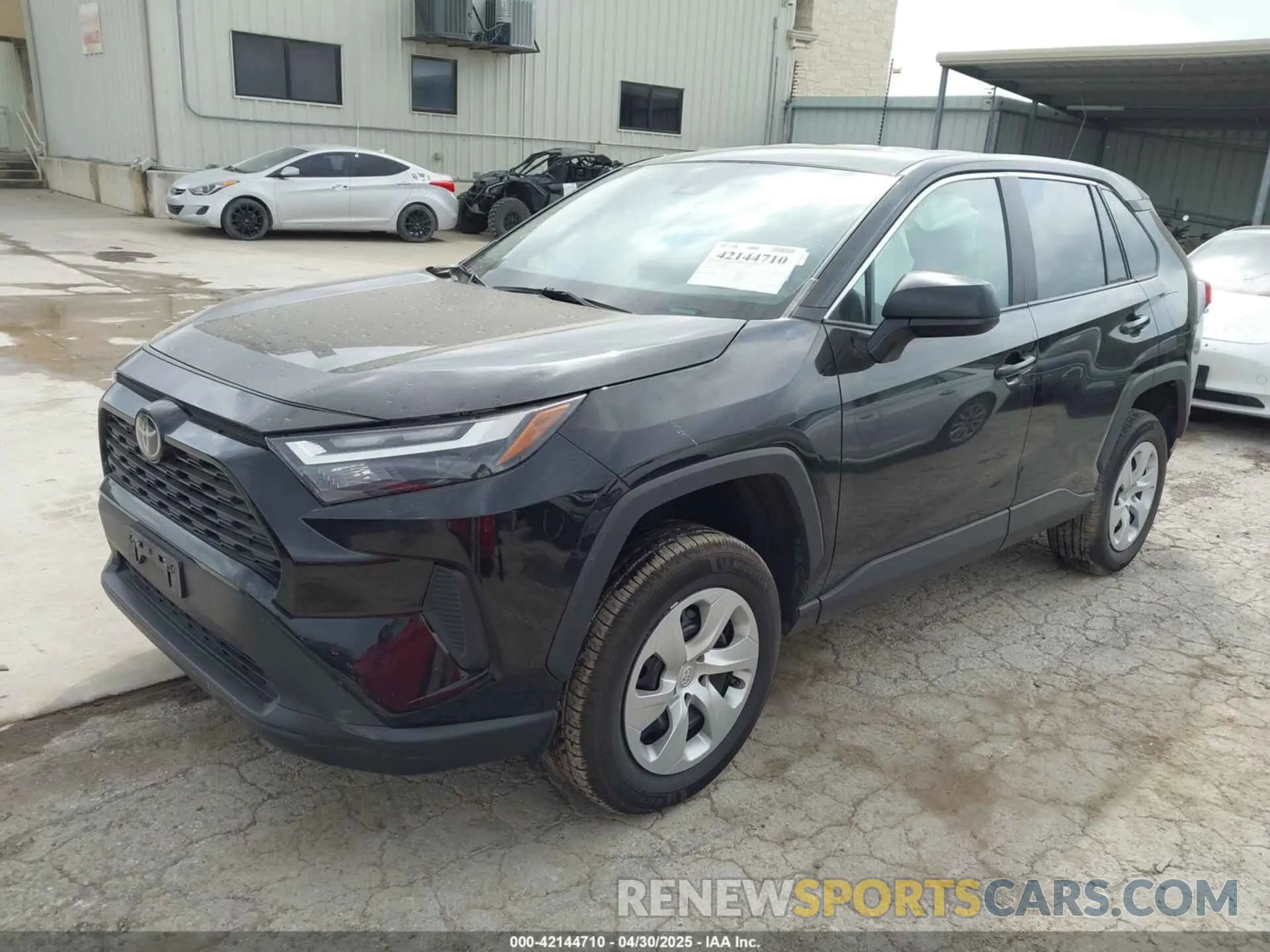 2 Фотография поврежденного автомобиля 2T3H1RFV8PW280201 TOYOTA RAV4 2023