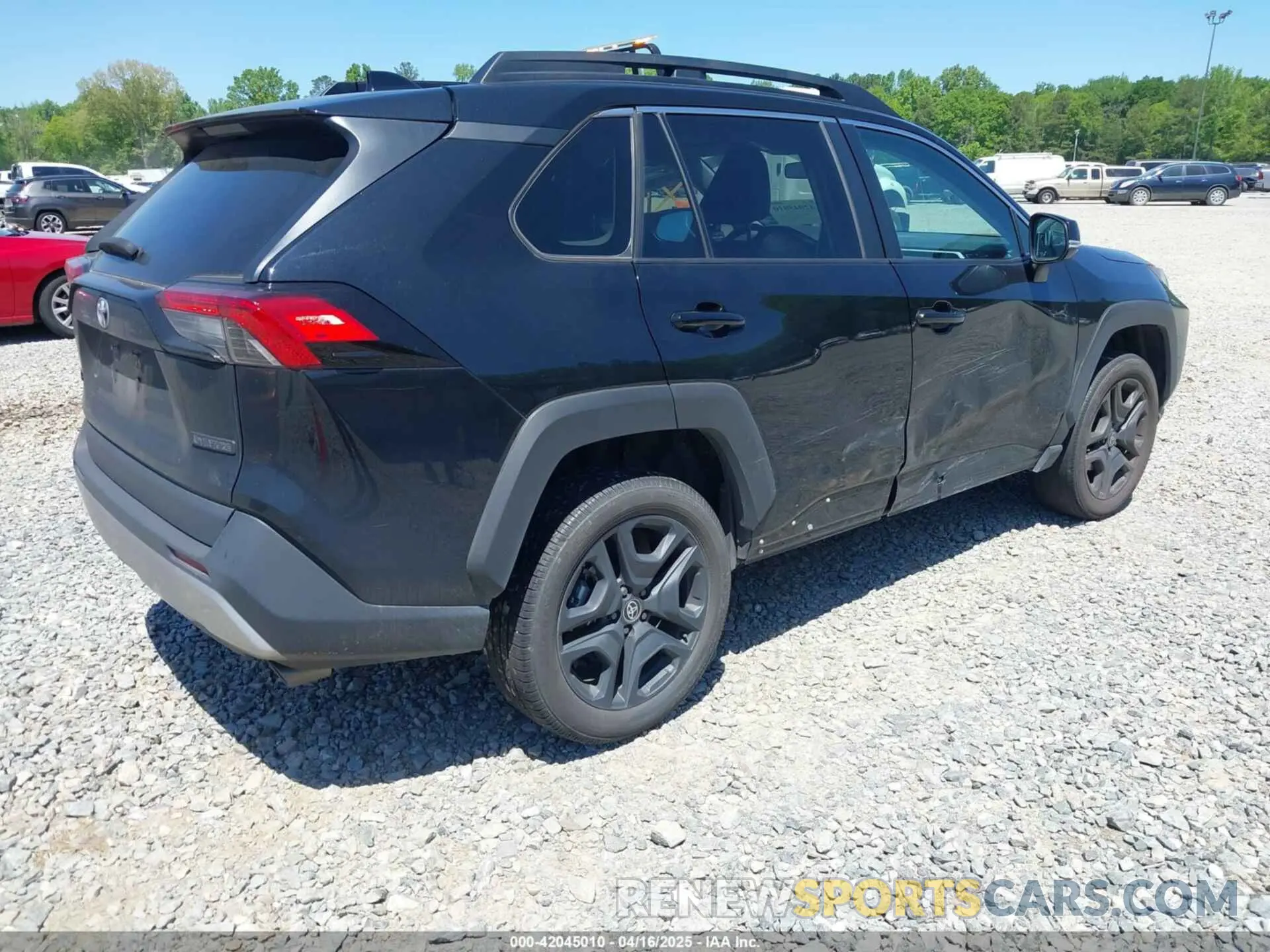 4 Photograph of a damaged car 2T3J1RFVXPW375604 TOYOTA RAV4 2023
