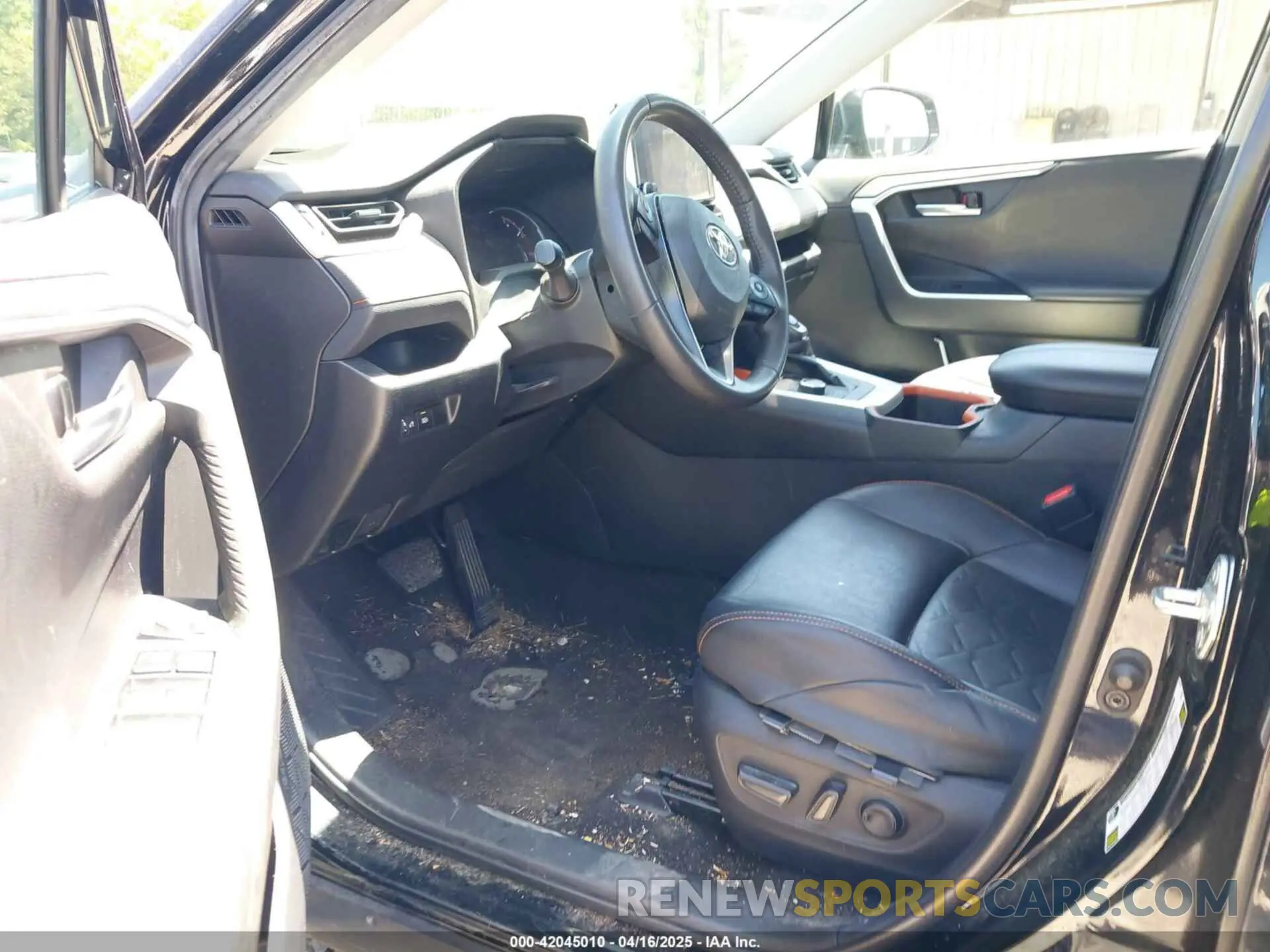 5 Photograph of a damaged car 2T3J1RFVXPW375604 TOYOTA RAV4 2023