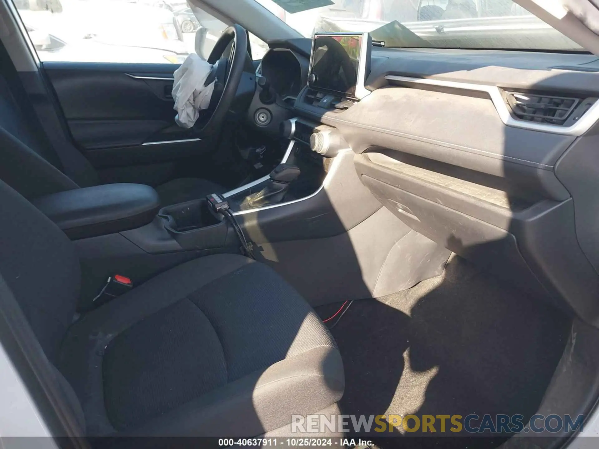 5 Фотография поврежденного автомобиля 2T3K1RFV0PW259235 TOYOTA RAV4 2023