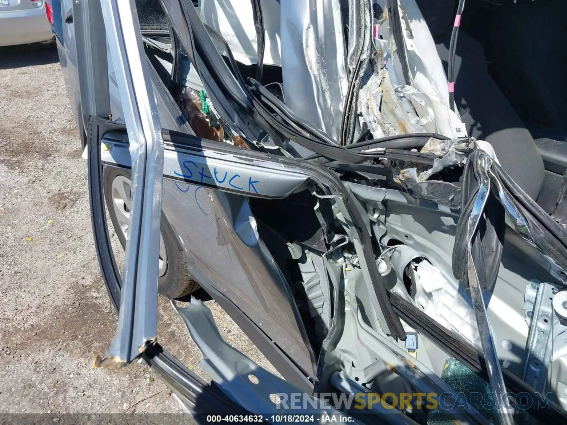 5 Фотография поврежденного автомобиля 2T3K1RFV1PC230165 TOYOTA RAV4 2023