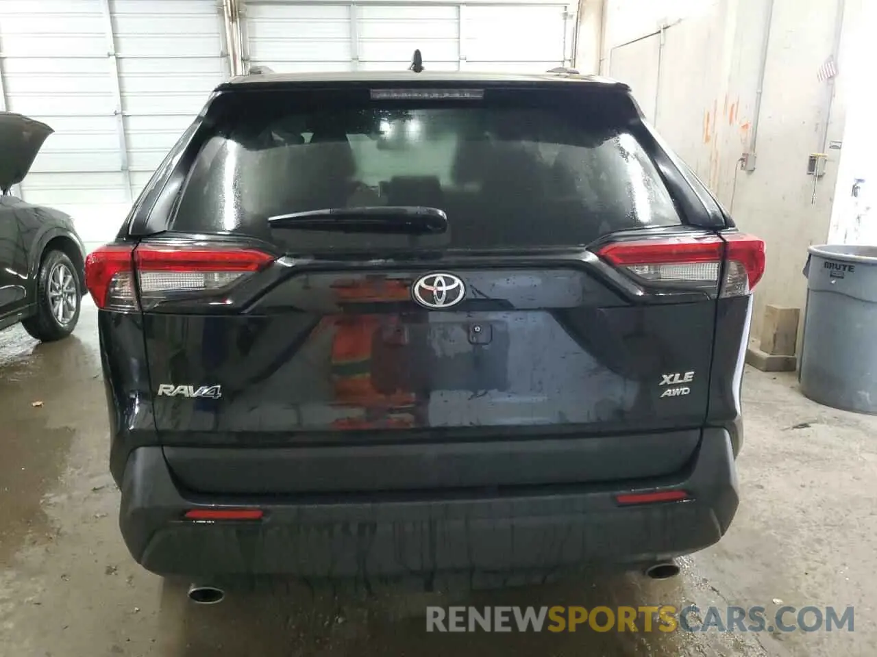 6 Photograph of a damaged car 2T3P1RFV0PW390932 TOYOTA RAV4 2023